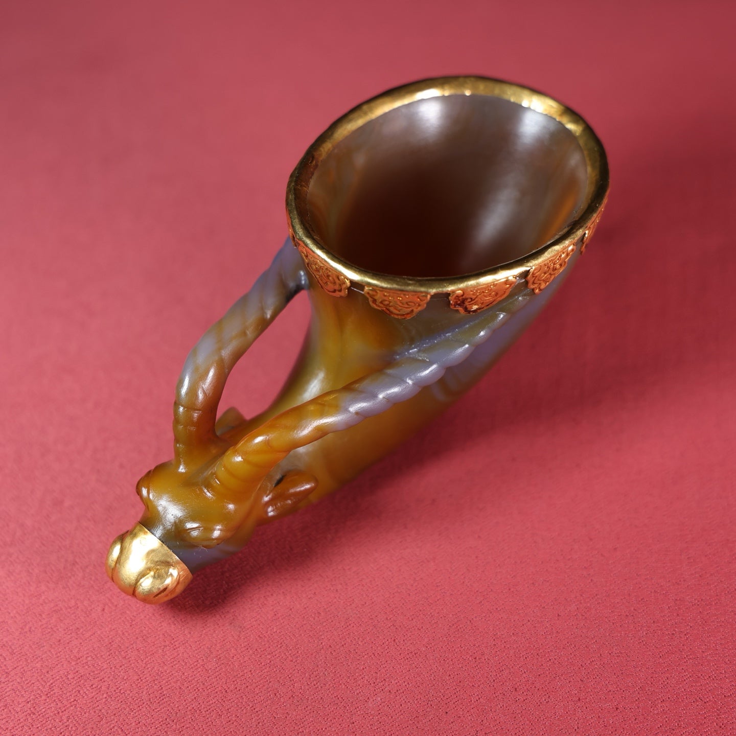 A1761 Superb Chinese Inlaying Gold Edge Agate Carved Fortune Ox Wine Cup