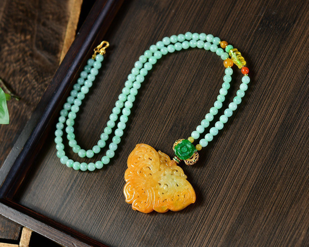 A1795 Exquisite Yellow Jadeite Carved Butterfly Pendant w Beads Necklace