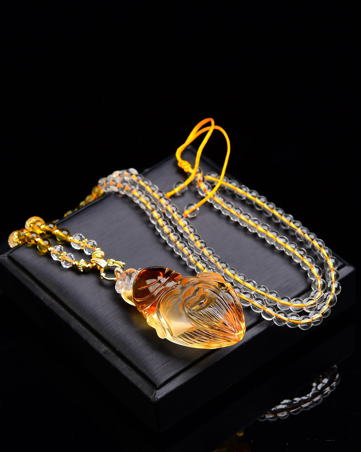 A1800 Exquisite Yellow Crystal Carved Longevity Taoism Deity Pendant w Beads Necklace