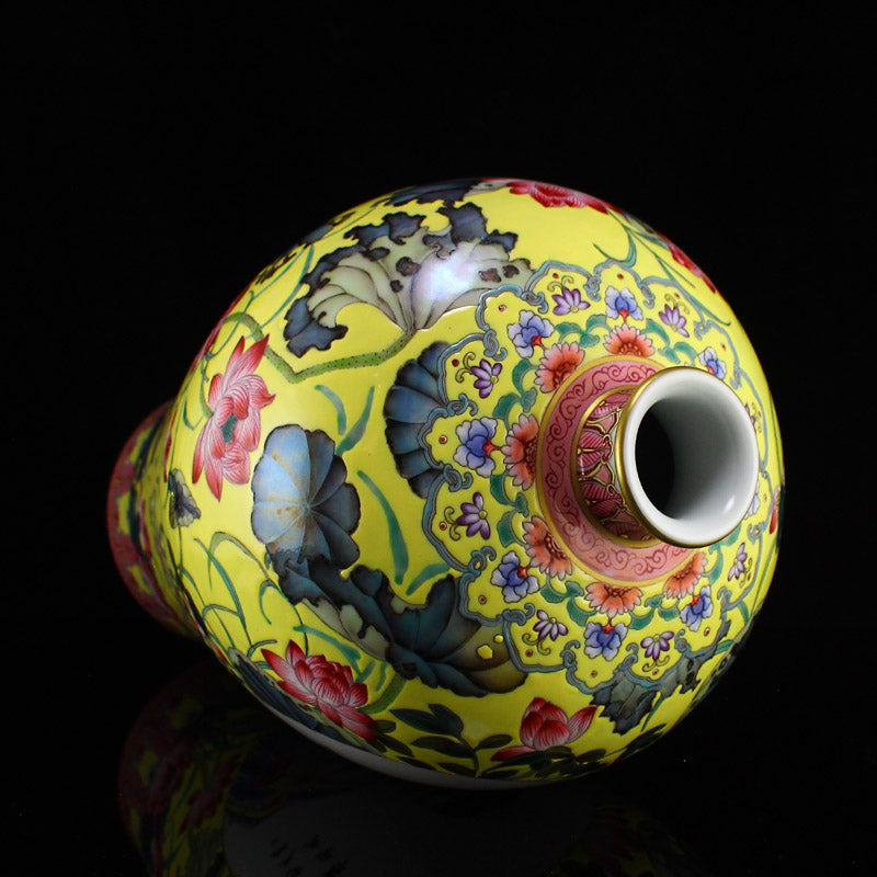 Chinese Gilt Edge Famille Rose Figure Porcelain Vase w Yongzheng Mark