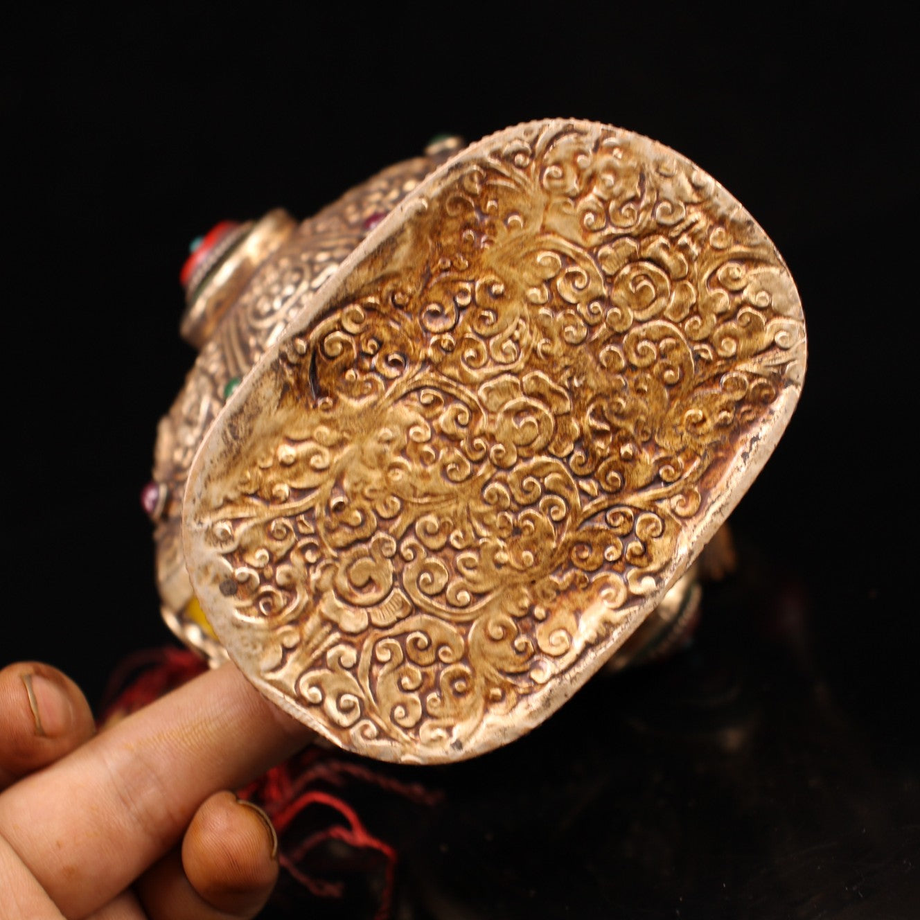 Tibetan Beeswax Plated Silver Inlay Gem Snuff Bottle