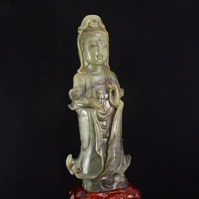 Old Chinese Hetian Jade Ruyi Kwan-yin Statue
