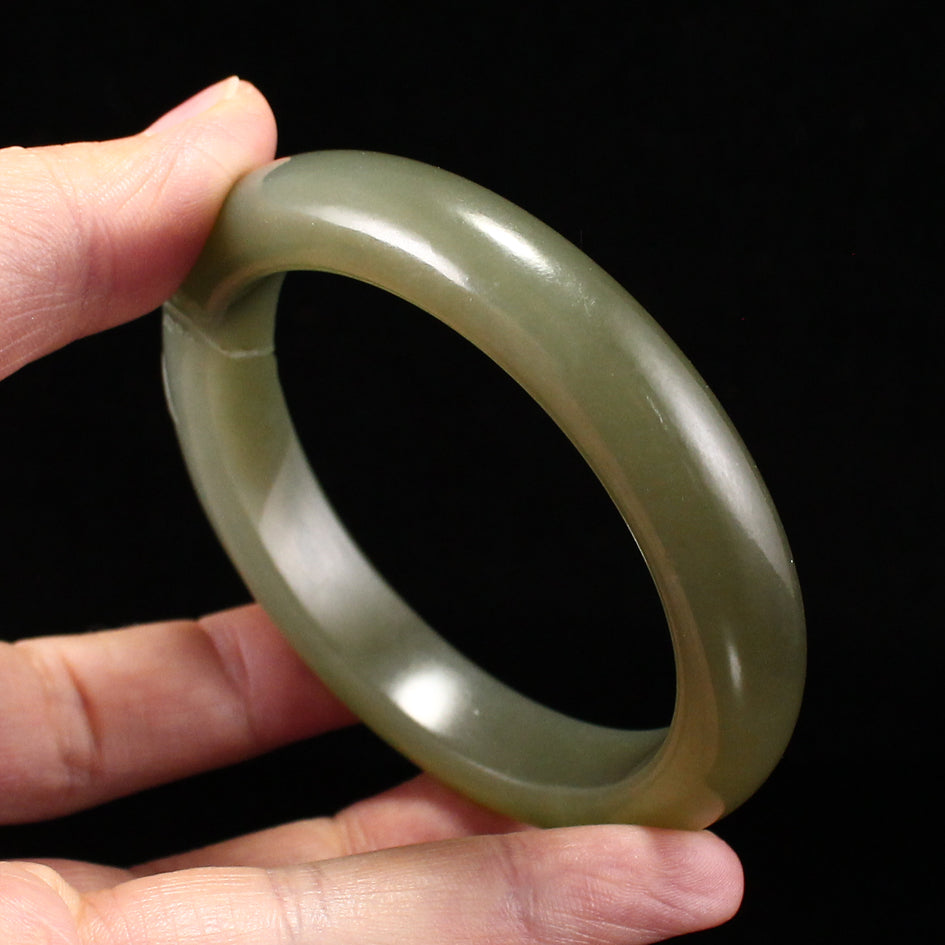 Inside Diameter 58.7MM Chinese Natural Green Hetian Jade Bracelet