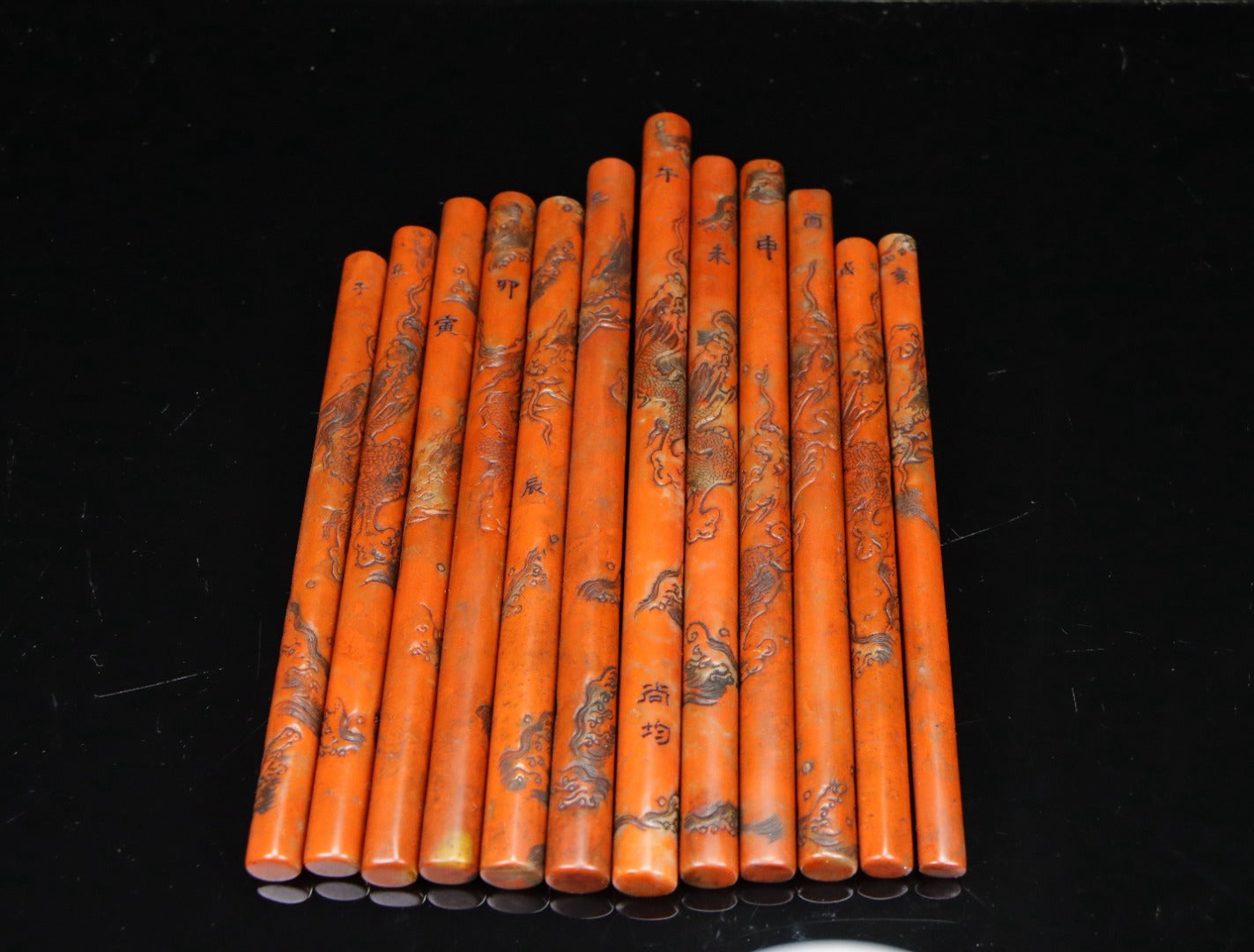 A0009 A Set Twelve Vintage Shoushan Stone Low Relief Fortune Dragon Seals w Box