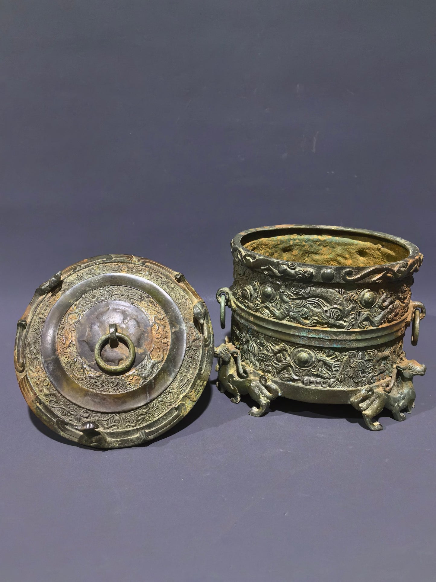 A0041 Vintage Chinese Bronze Low Relief Dragon & Figure Design Wine Warmer