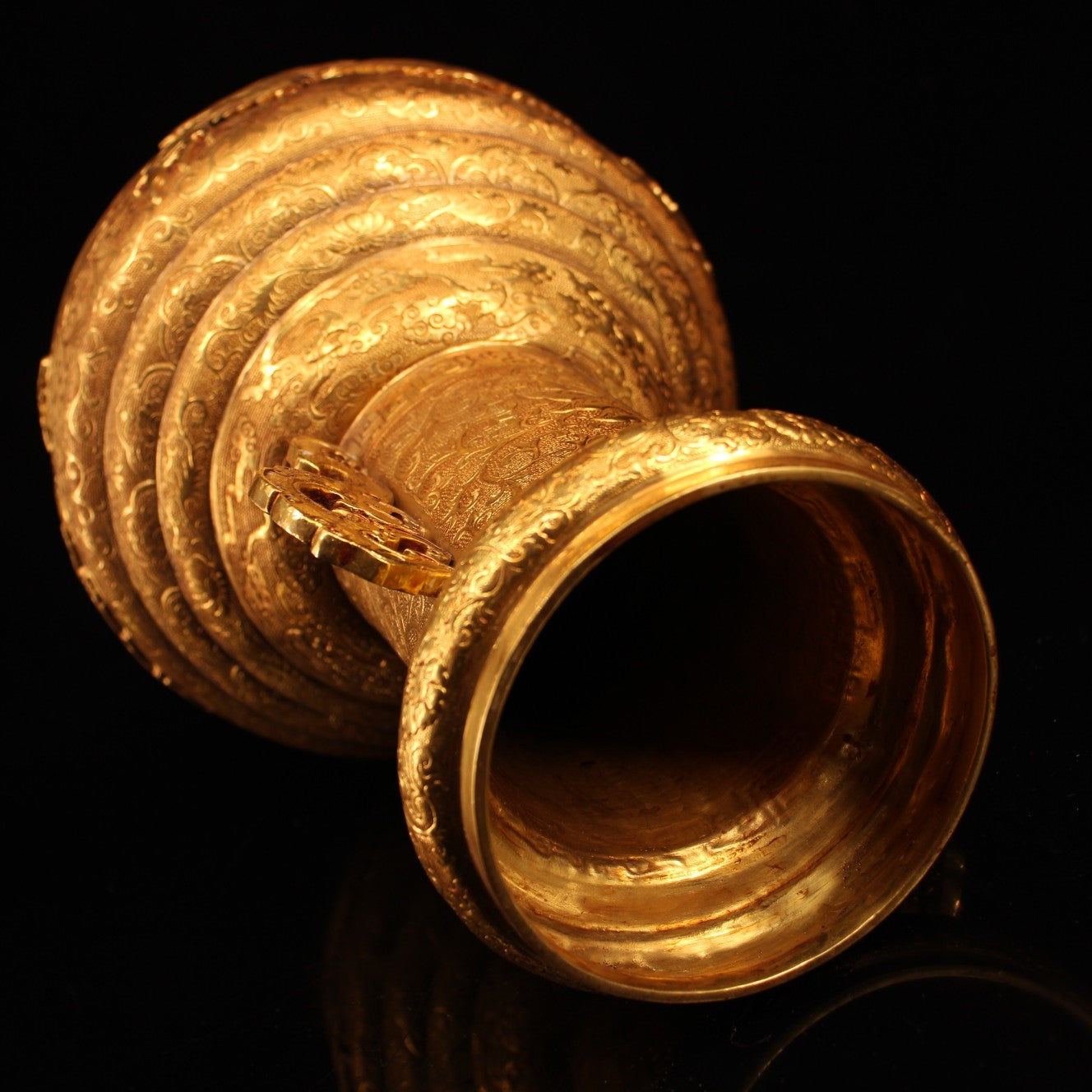 A0071 Old Chinese Gilt Gold Copper High Relief Fortune Dragon Double Ears Vase