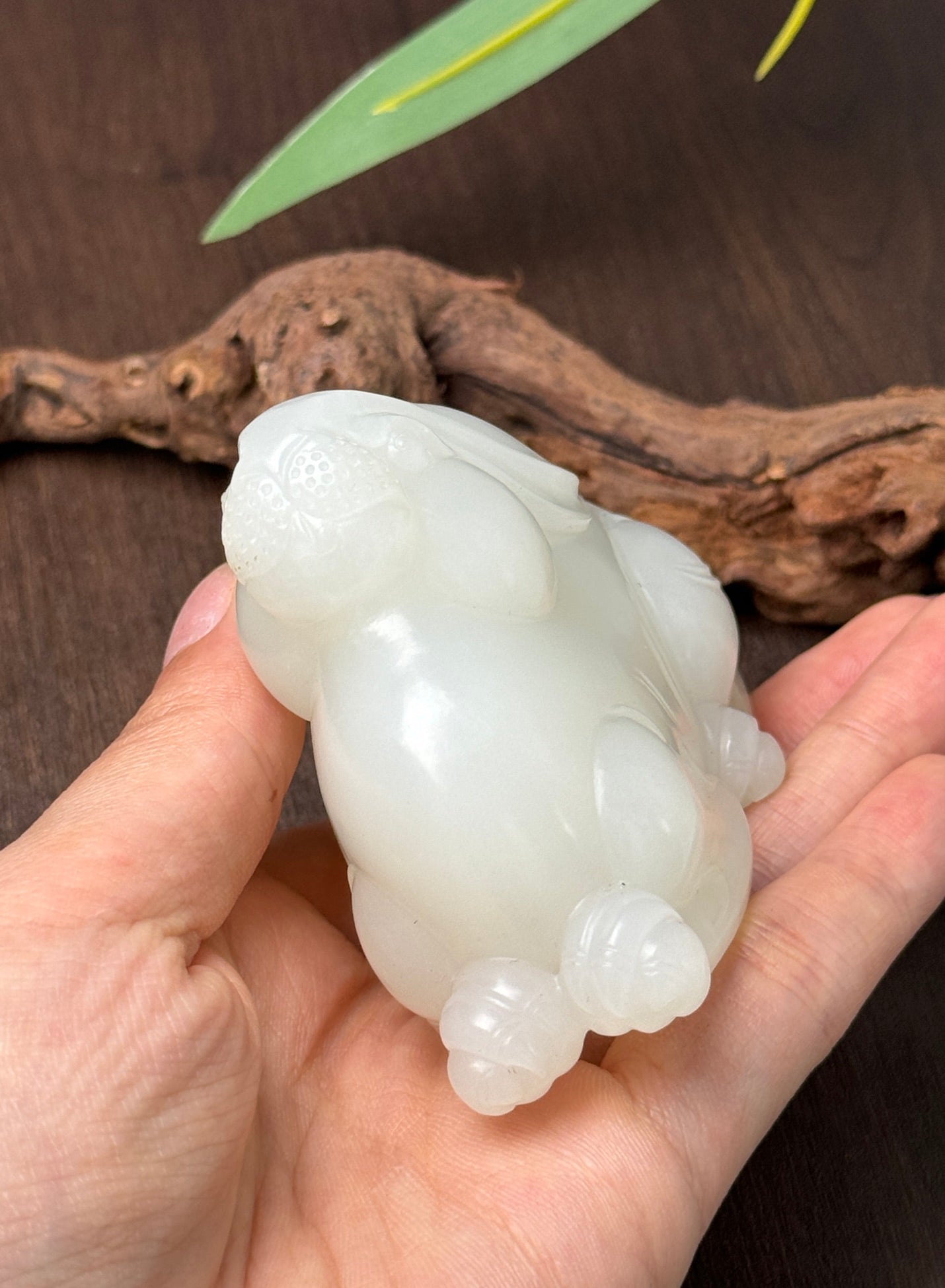 A0187 Chinese Natural White Hetian Jade Carved Rabbit Statue