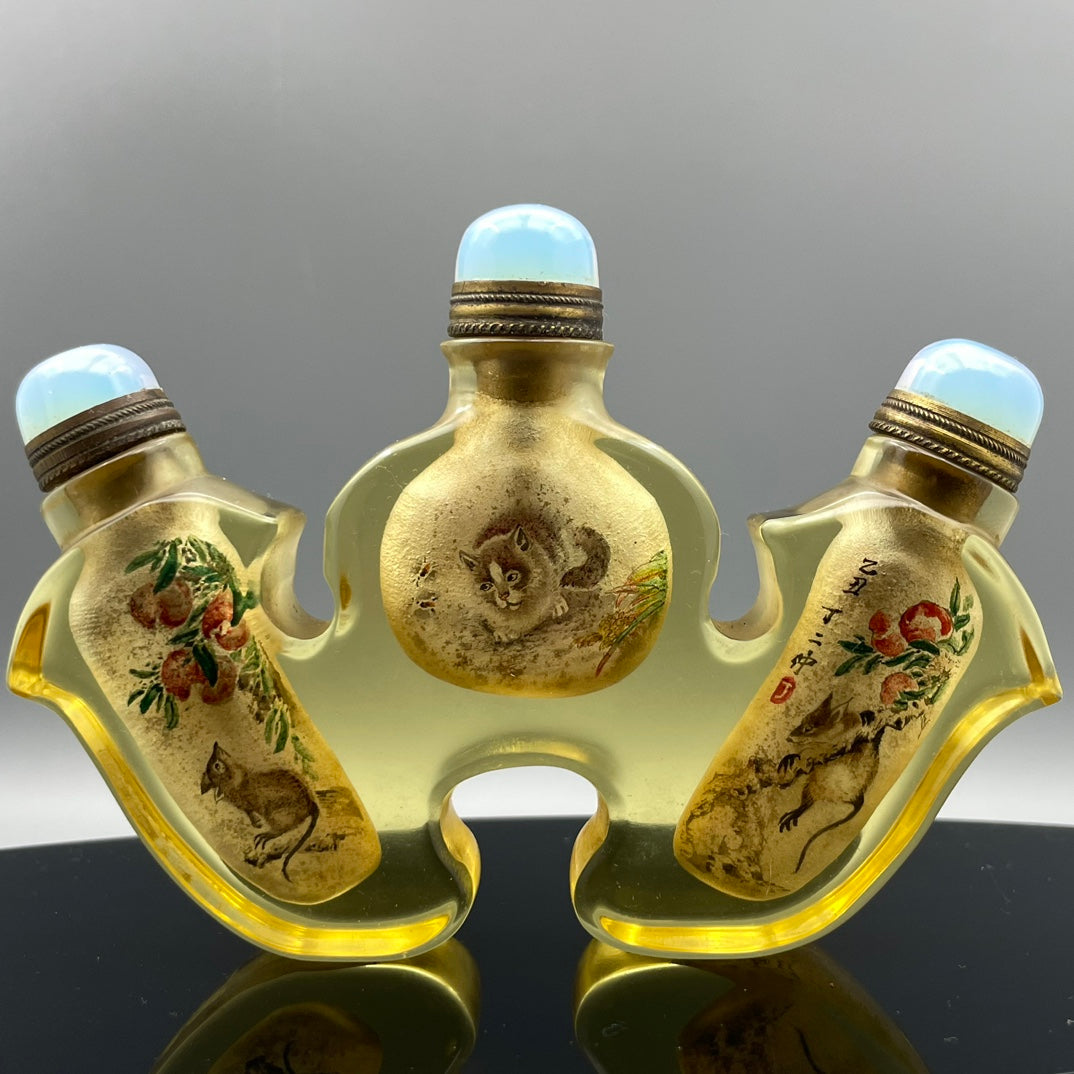A0213 Old Chinese Yellow Peking Glass Inside Painting Rabbit Design Conjoined Snuff Bottle
