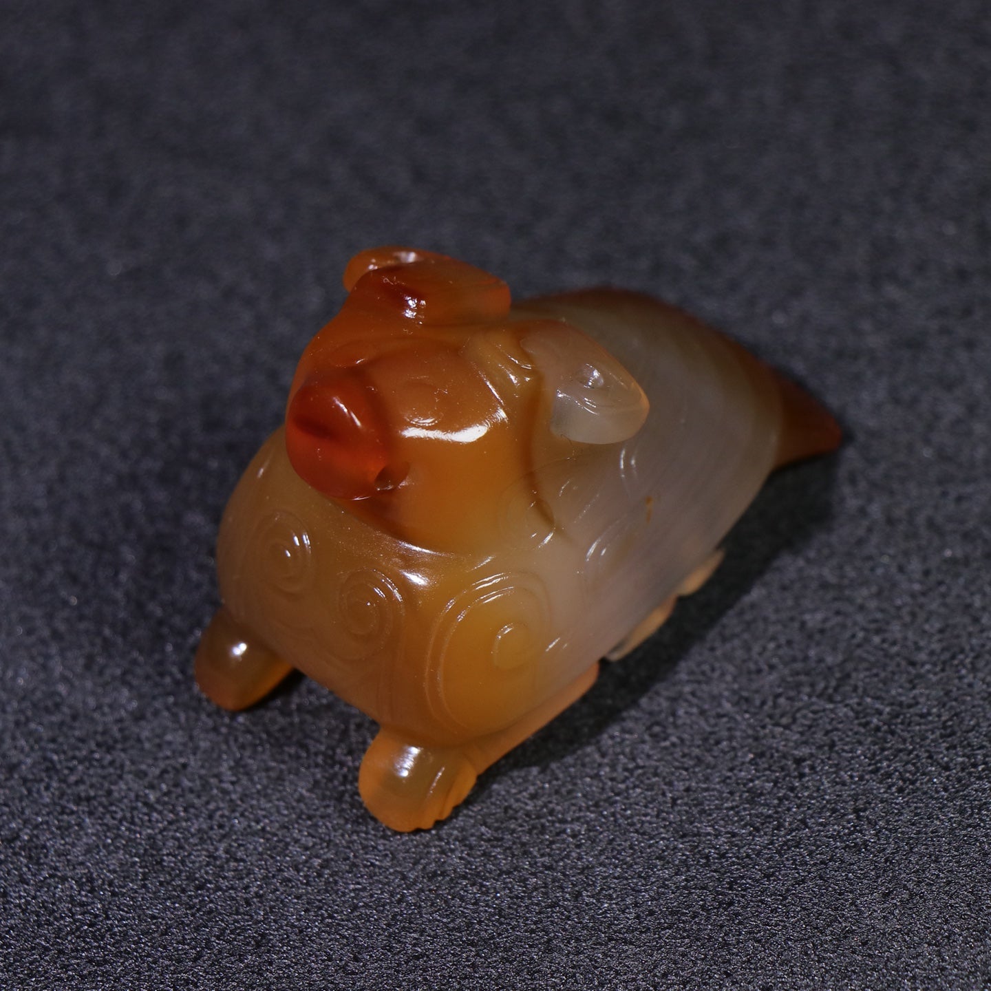 A0220 Old Chinese Agate Carved Bird Pendant
