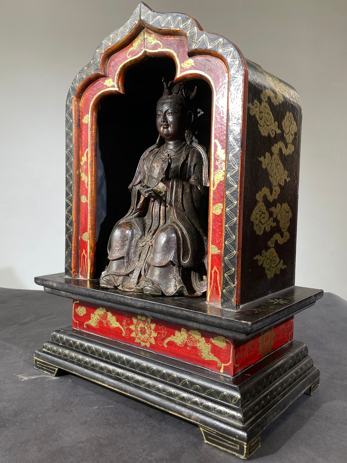 A0233 Vintage Chinese Gilt Gold Bronze Mazu Statue w Gilt Gold Wooden-cored Lacquerware Shrines