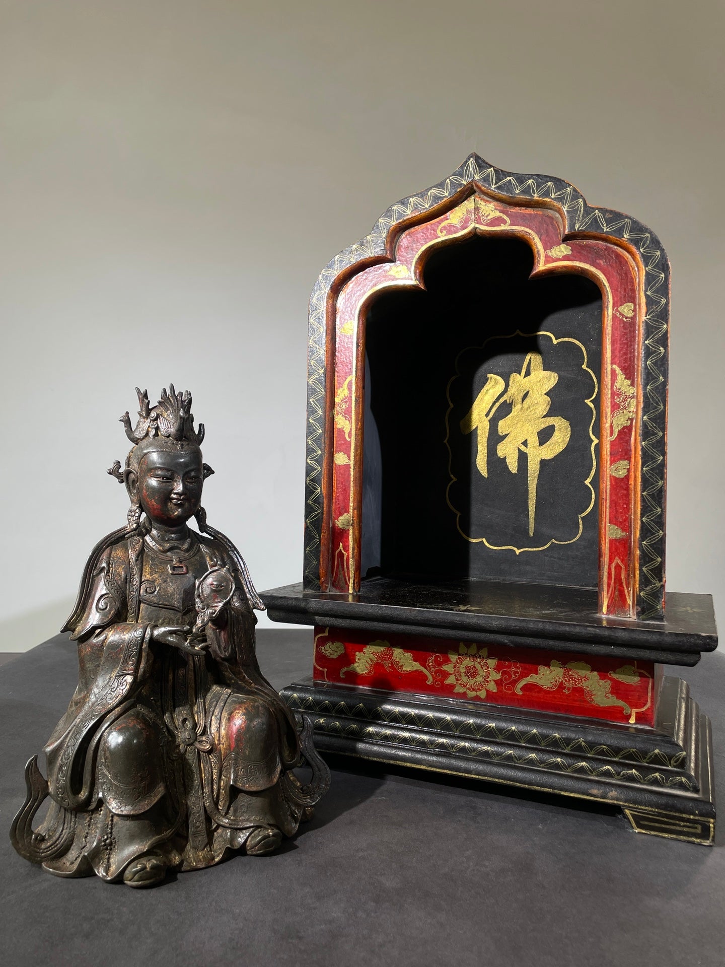 A0233 Vintage Chinese Gilt Gold Bronze Mazu Statue w Gilt Gold Wooden-cored Lacquerware Shrines