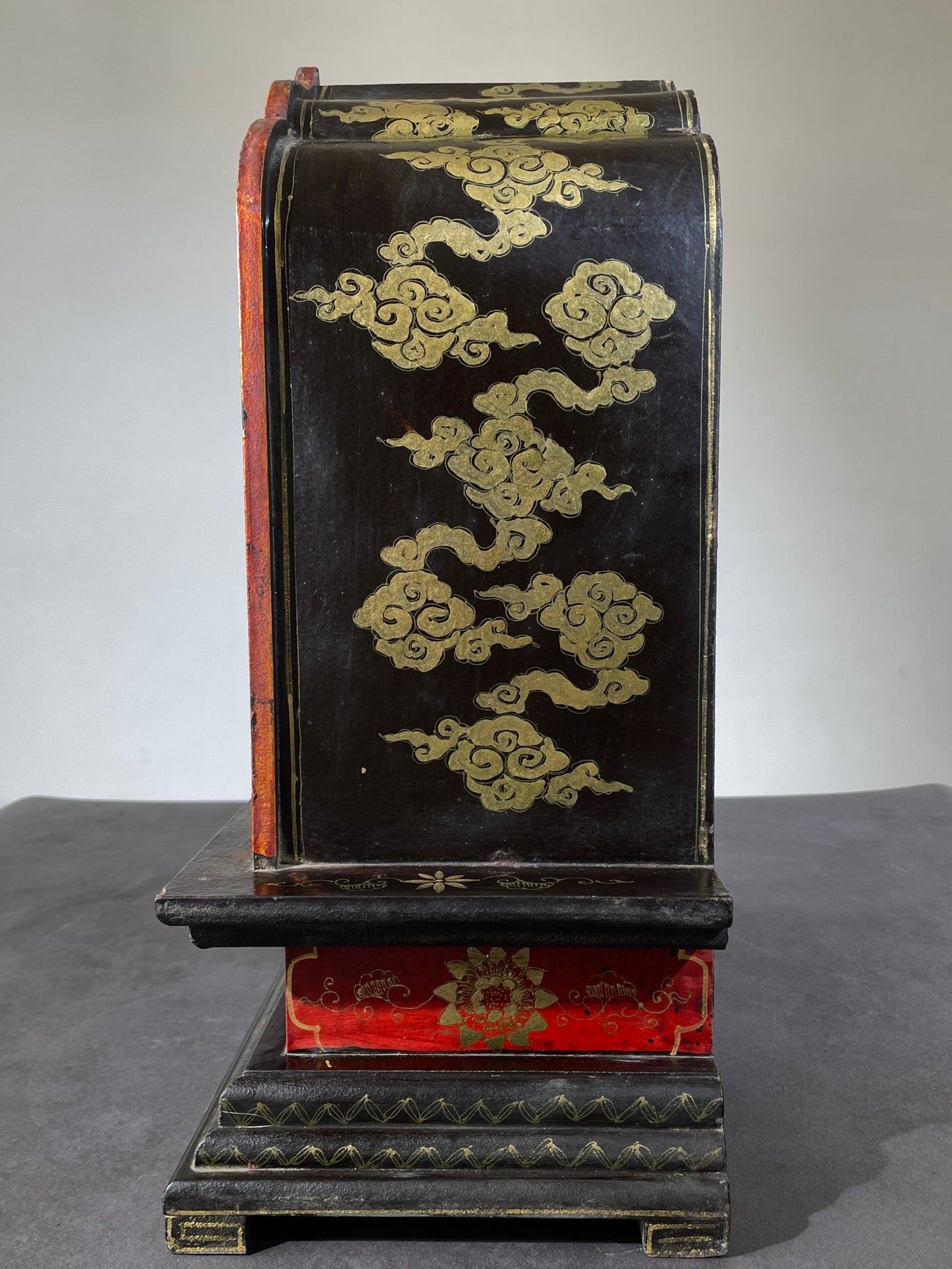 A0233 Vintage Chinese Gilt Gold Bronze Mazu Statue w Gilt Gold Wooden-cored Lacquerware Shrines
