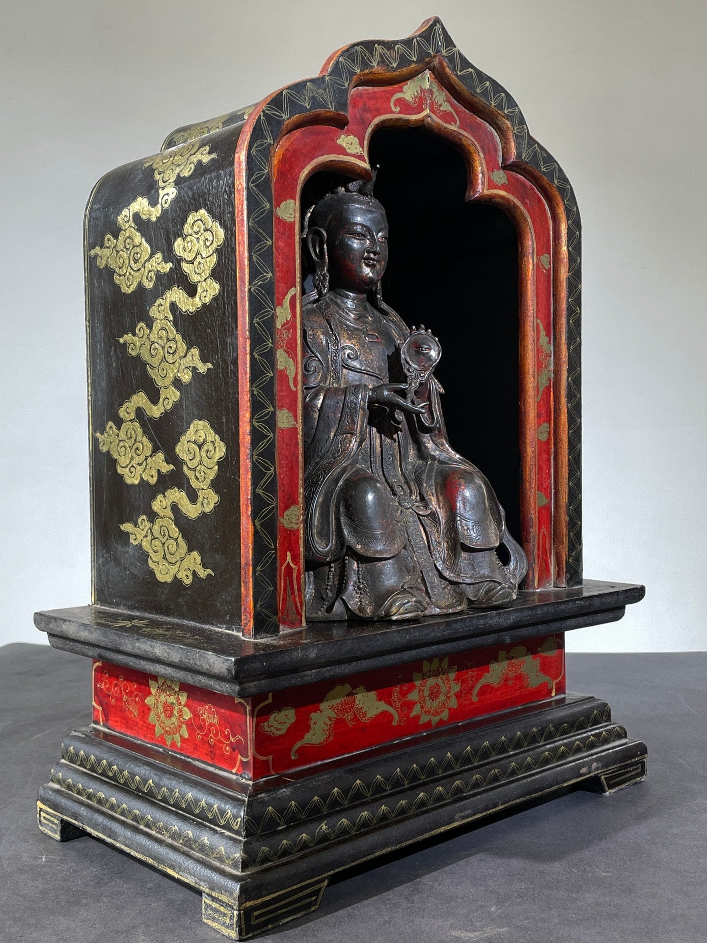 A0233 Vintage Chinese Gilt Gold Bronze Mazu Statue w Gilt Gold Wooden-cored Lacquerware Shrines