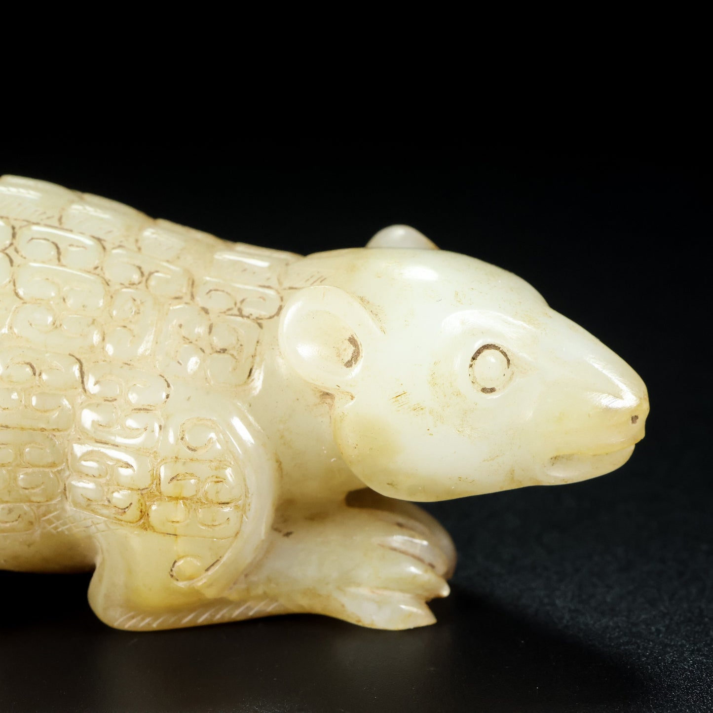 A0246 Vintage Chinese Hetian Jade Carved Mouse Statue