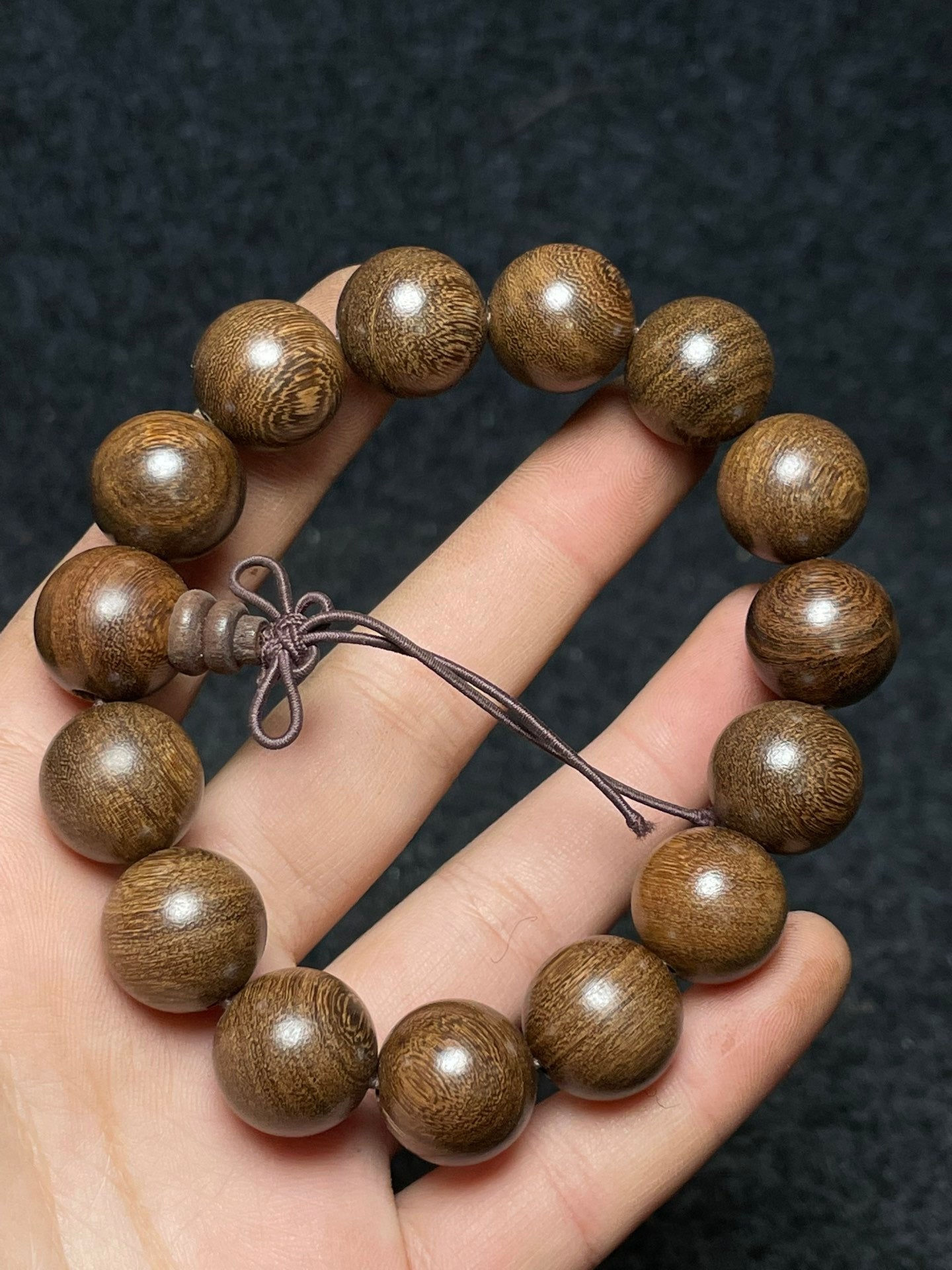 A0301 Chinese Chenxiang Wood Beads Bracelet w Box