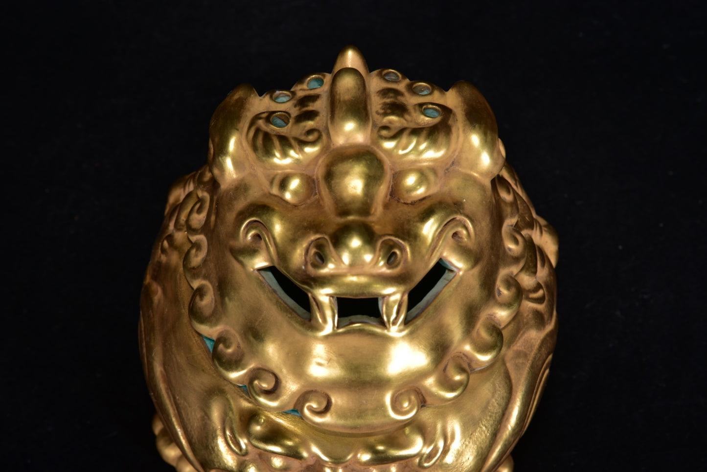 A0302 Chinese Gilt Gold Fortune Pixiu Shape Porcelain Incense Burner