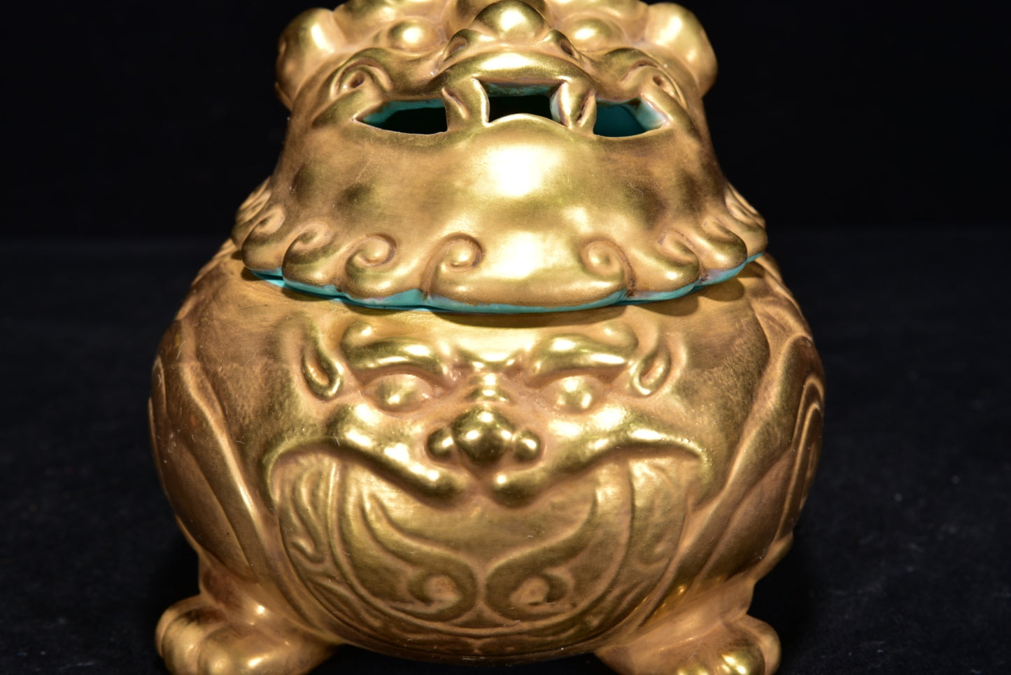 A0302 Chinese Gilt Gold Fortune Pixiu Shape Porcelain Incense Burner