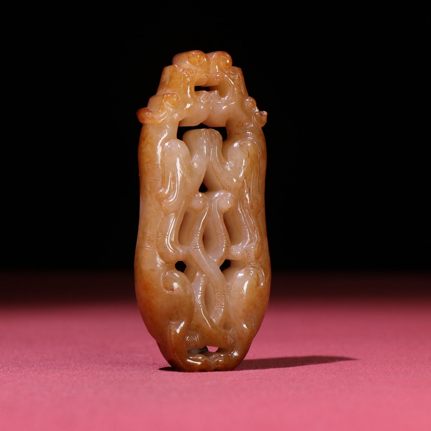 A0304 Vintage Chinese Hetian Jade Carved Double Dragon Pendant
