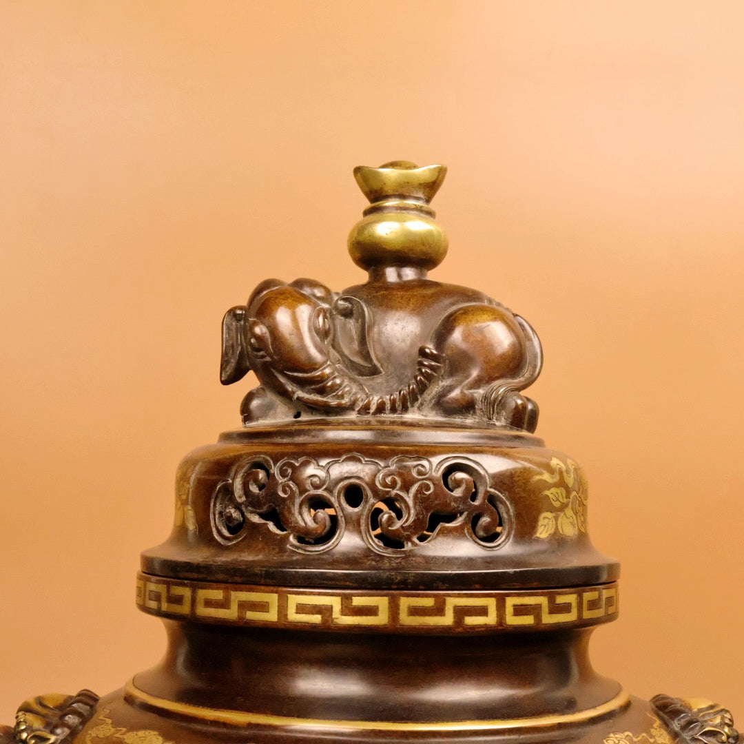 A0306 Old Chinese Gilt Gold Copper Fortune Dragon Design Beast Heads Double Ears 3 Legs Incense Burner