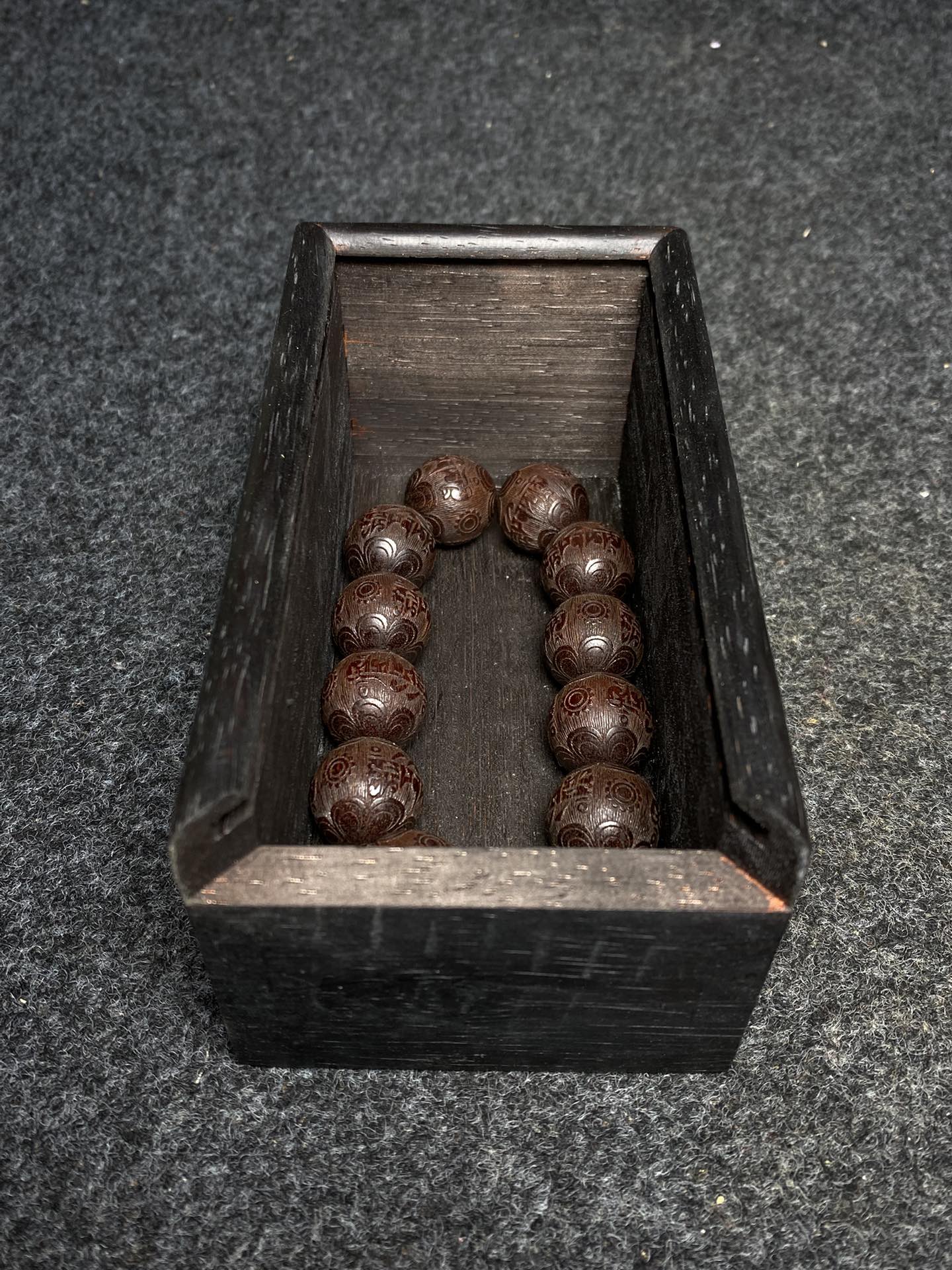 A0353 Chinese Zitan Wood Beads Beaclet w Wood Inlay Gem Box
