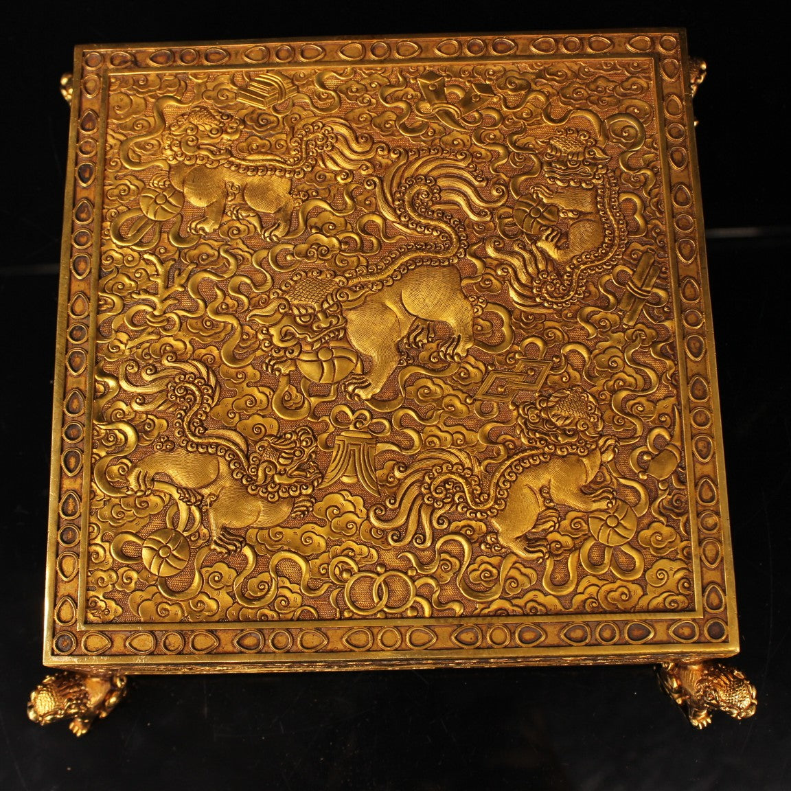 A0358 A Set Vintage Chinese Gilt Gold Copper Chess w Low Relief Lion Design Box