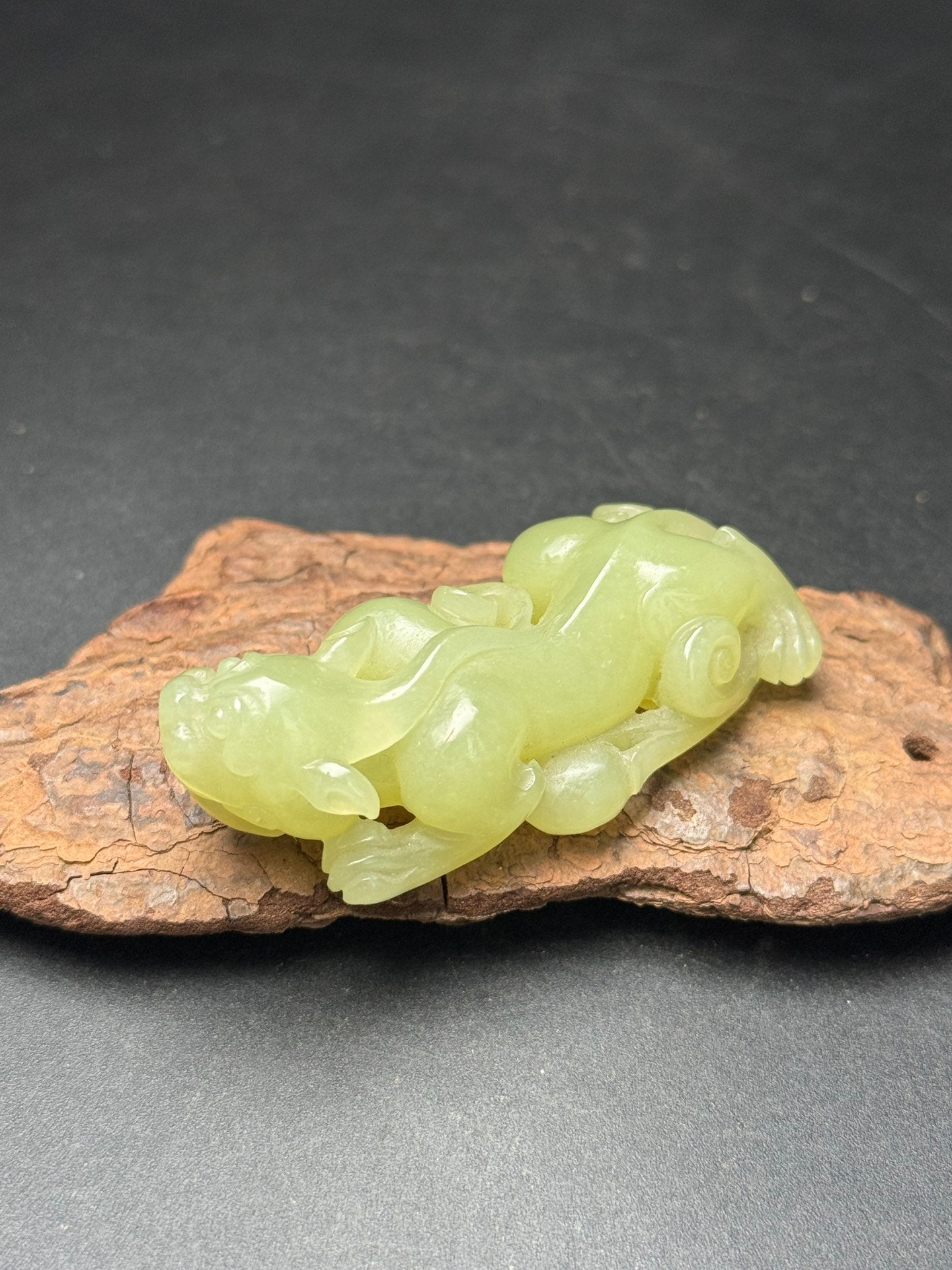 A0383 Chinese Natural Yellow Hetian Jade Carved Chi Dragon Statue