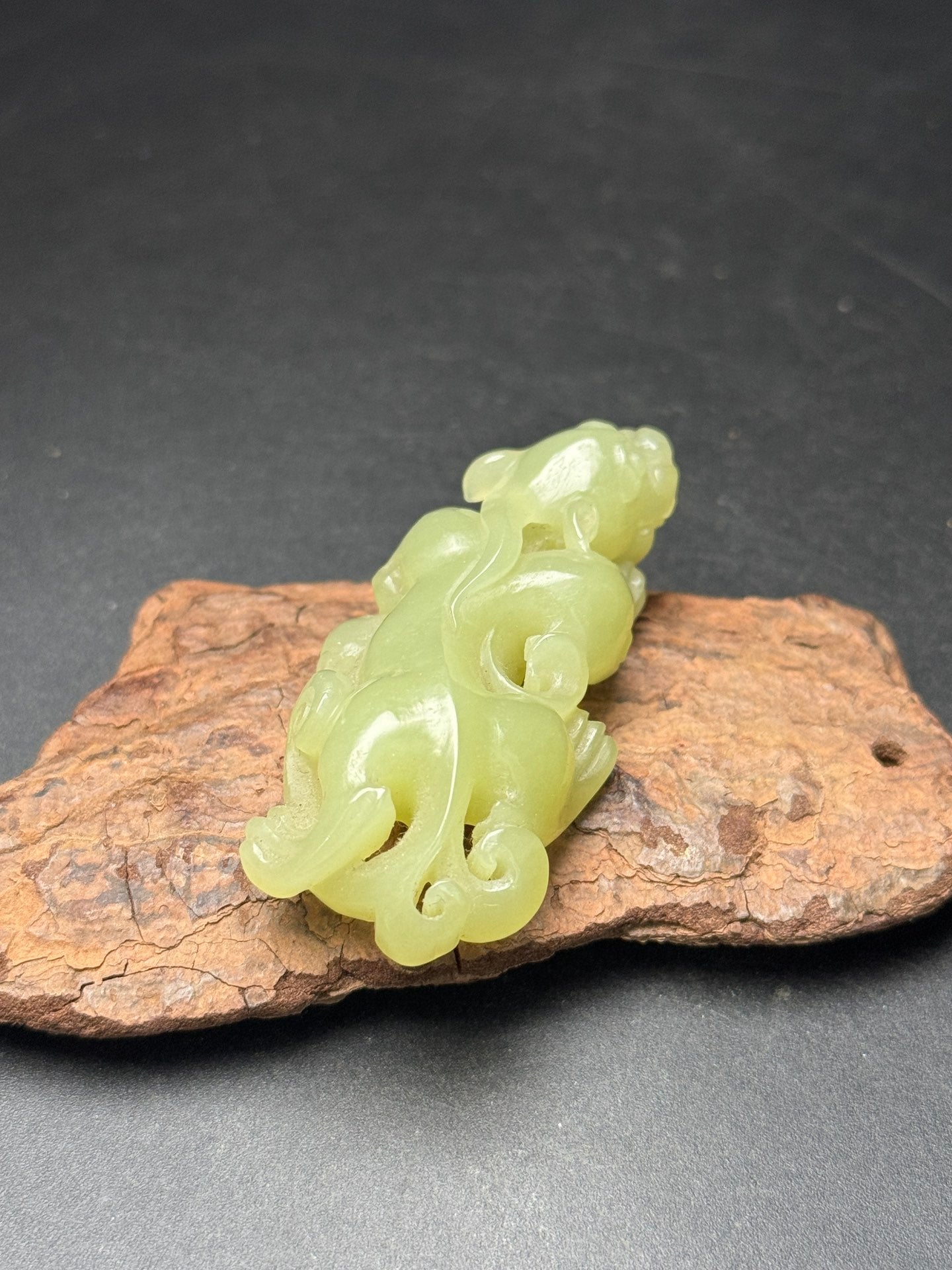 A0383 Chinese Natural Yellow Hetian Jade Carved Chi Dragon Statue