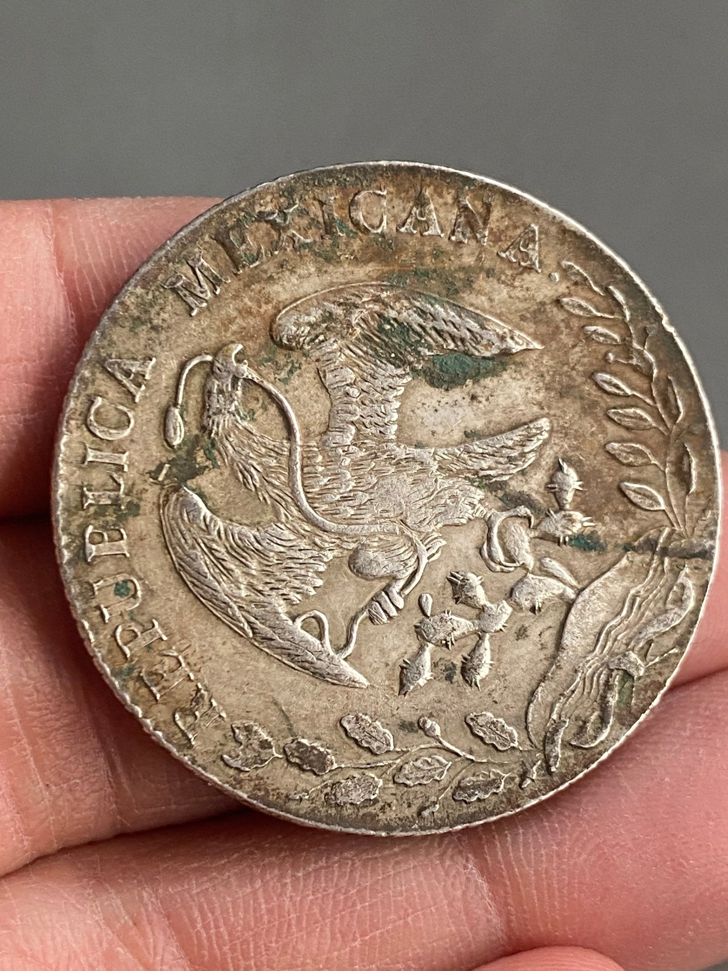 A0392 Vintage Pure Silver Coin