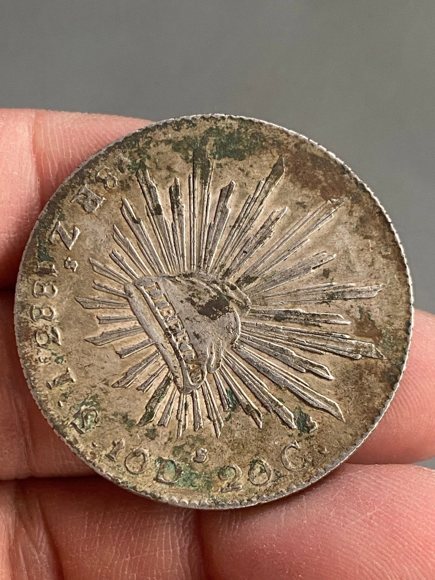 A0392 Vintage Pure Silver Coin