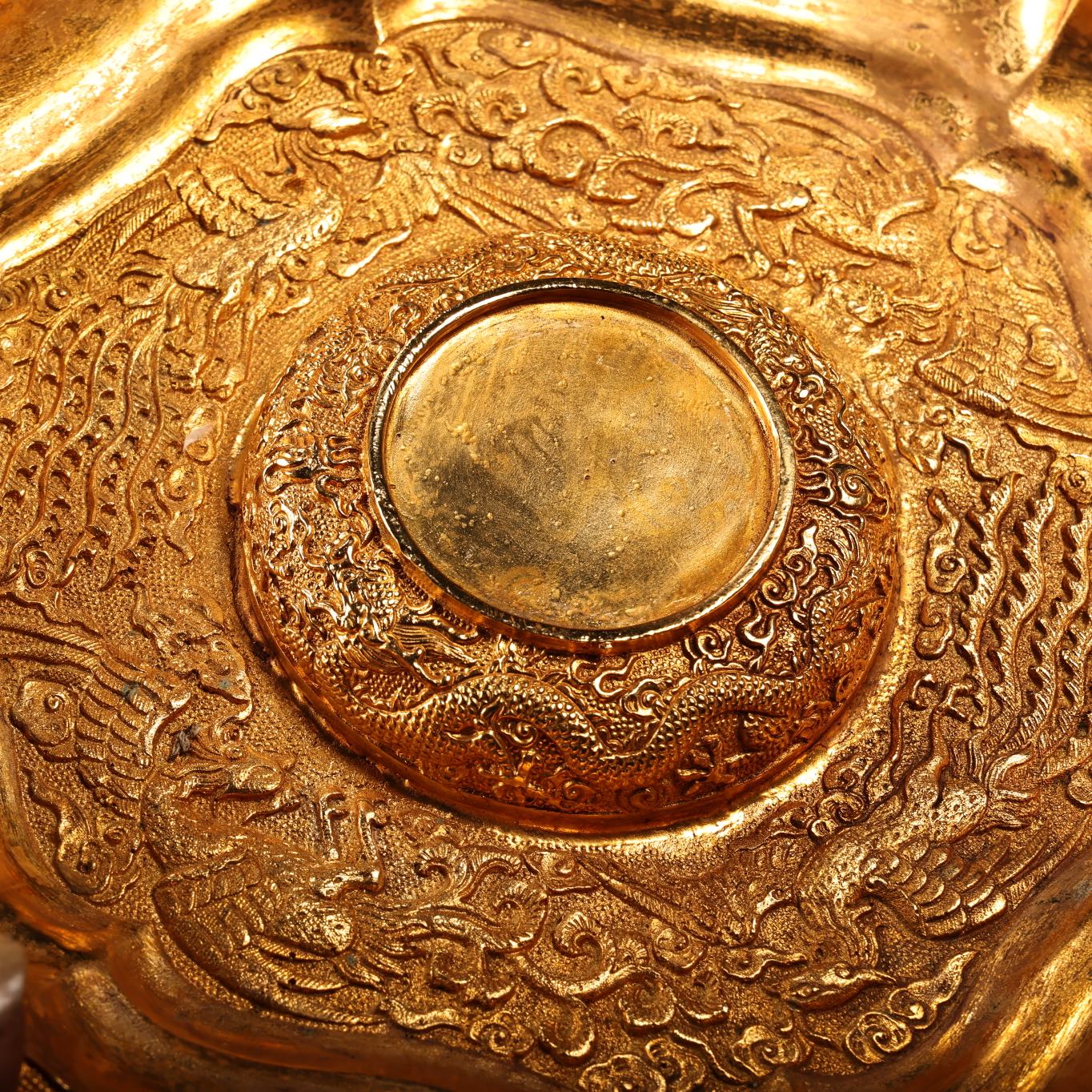 A0452 Vintage Chinese Gilt Gold Copper Low Relief Dragon Design Double Ears Wine Cup w Saucer