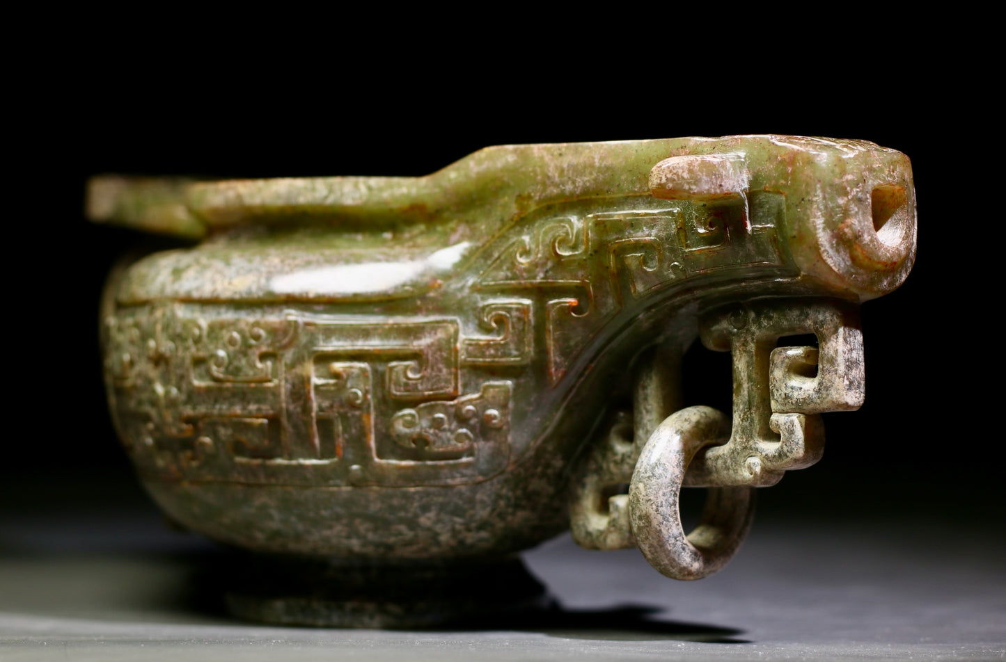 A0462 Vintage Chinese Hetian Jade Low Relief Chi Dragon Wine Cup