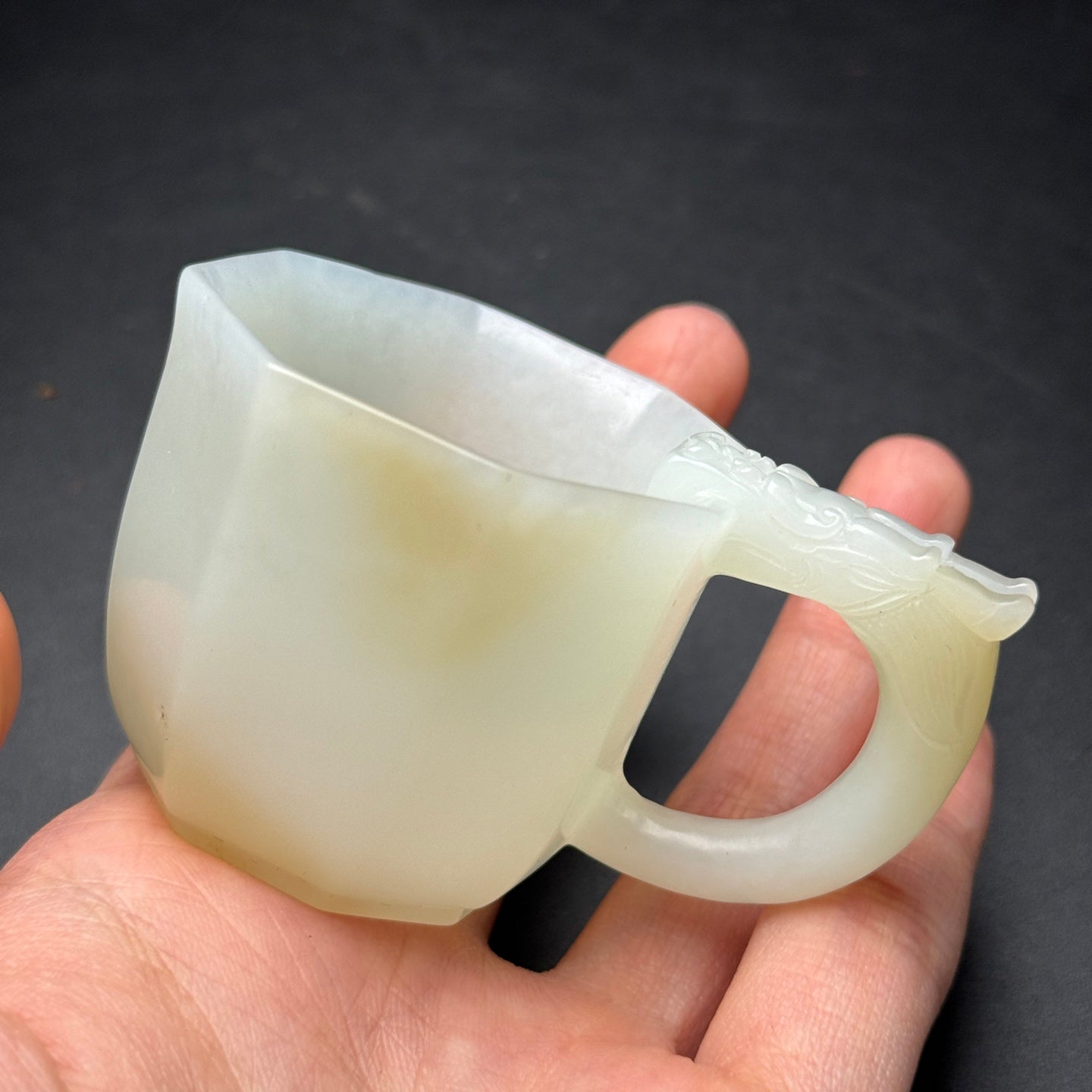 A0469 Chinese Natural Hetian Jade Carved Dragon Head Cup