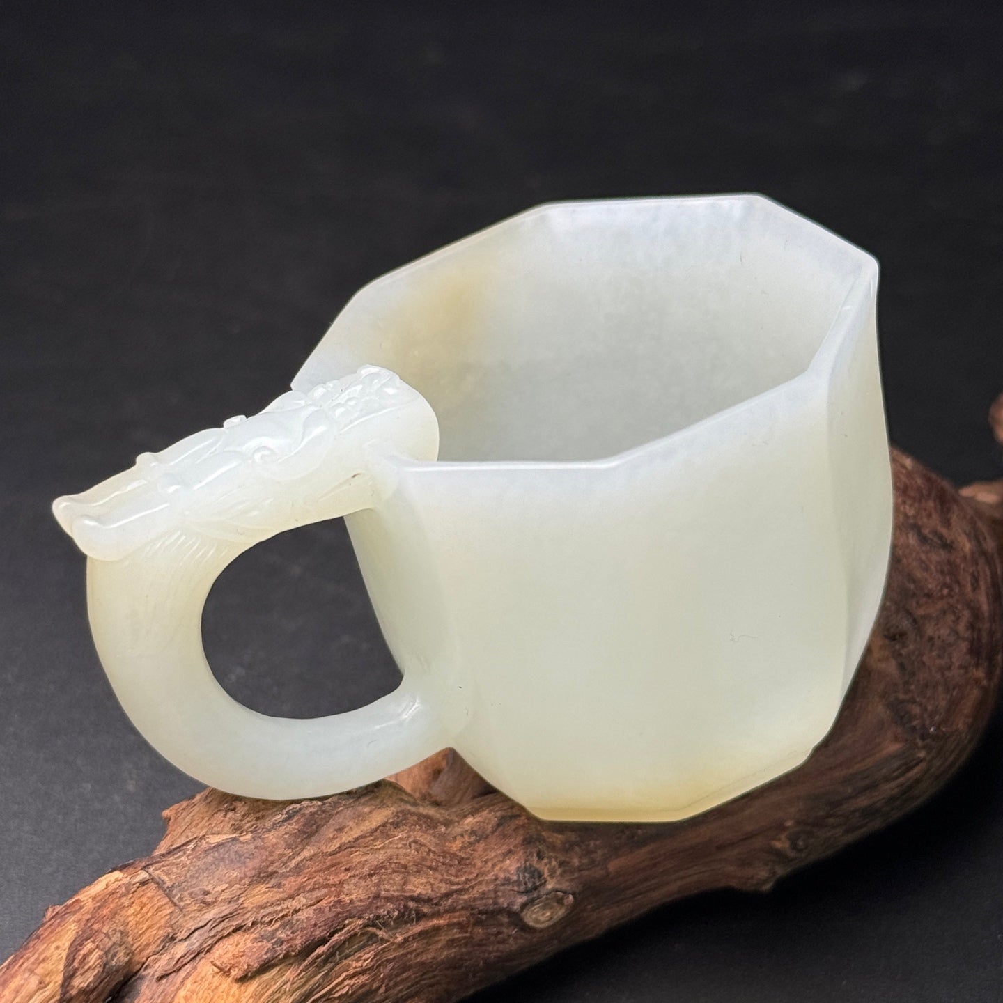 A0469 Chinese Natural Hetian Jade Carved Dragon Head Cup