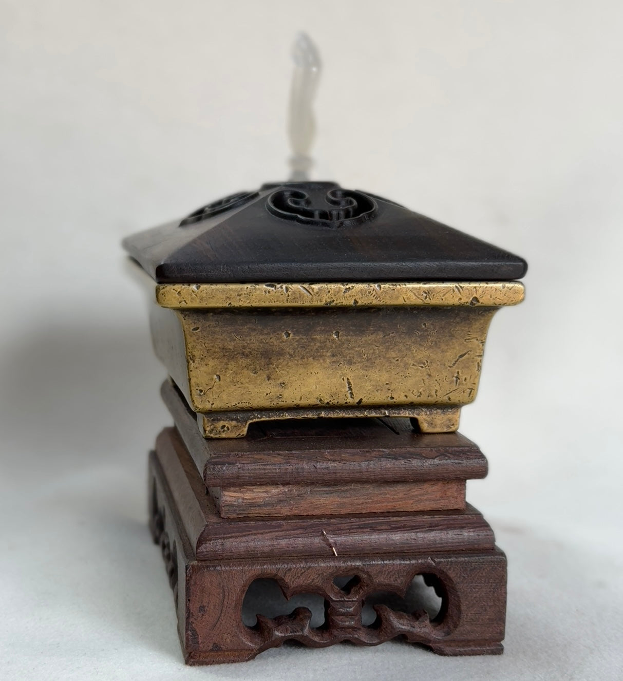 A0470 Vintage Chinese Brass Incense Burner w Zitan Wood Inlay Agate Lid & Base