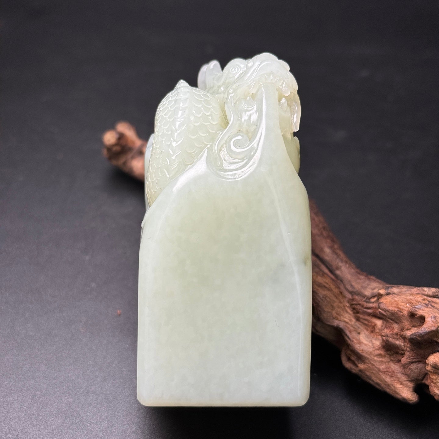 A0479 Chinese Natural Hetian Jade Carved Fortune Dragon Seal