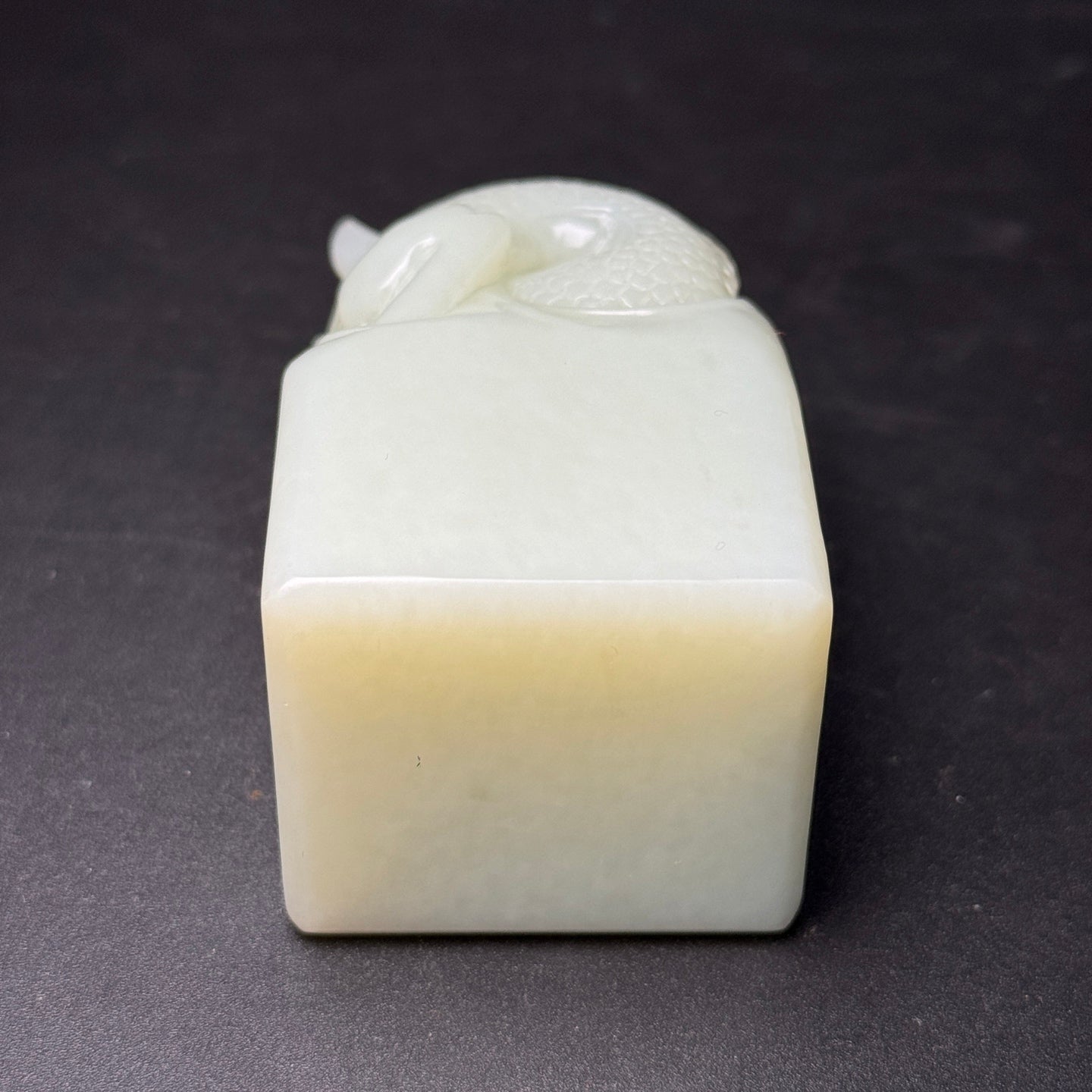 A0479 Chinese Natural Hetian Jade Carved Fortune Dragon Seal
