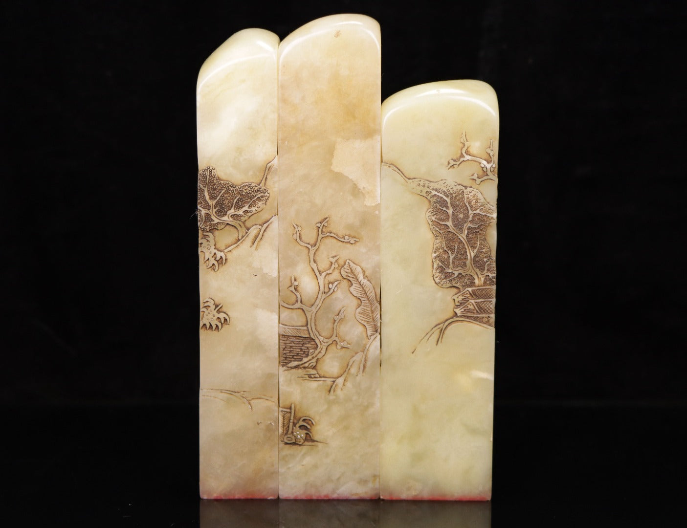 A0486 A Set Three Chinese Shoushan Tianhuang Stone Low Relief Figure Seal Statue w Box