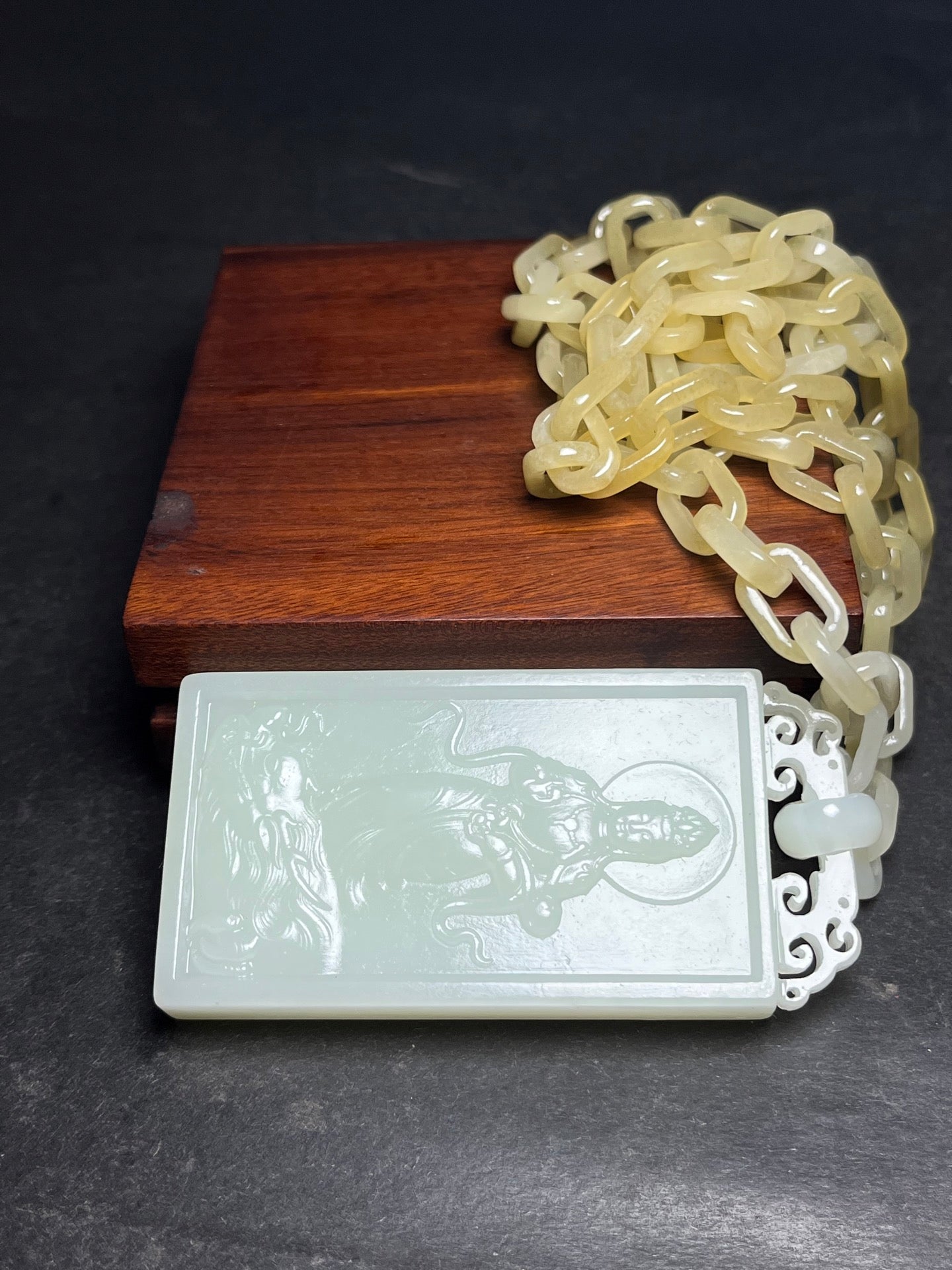 A0487 High Quality Chinese Hetian Jade Hand Carved Kwan-yin & Dragon Pendant w Necklace