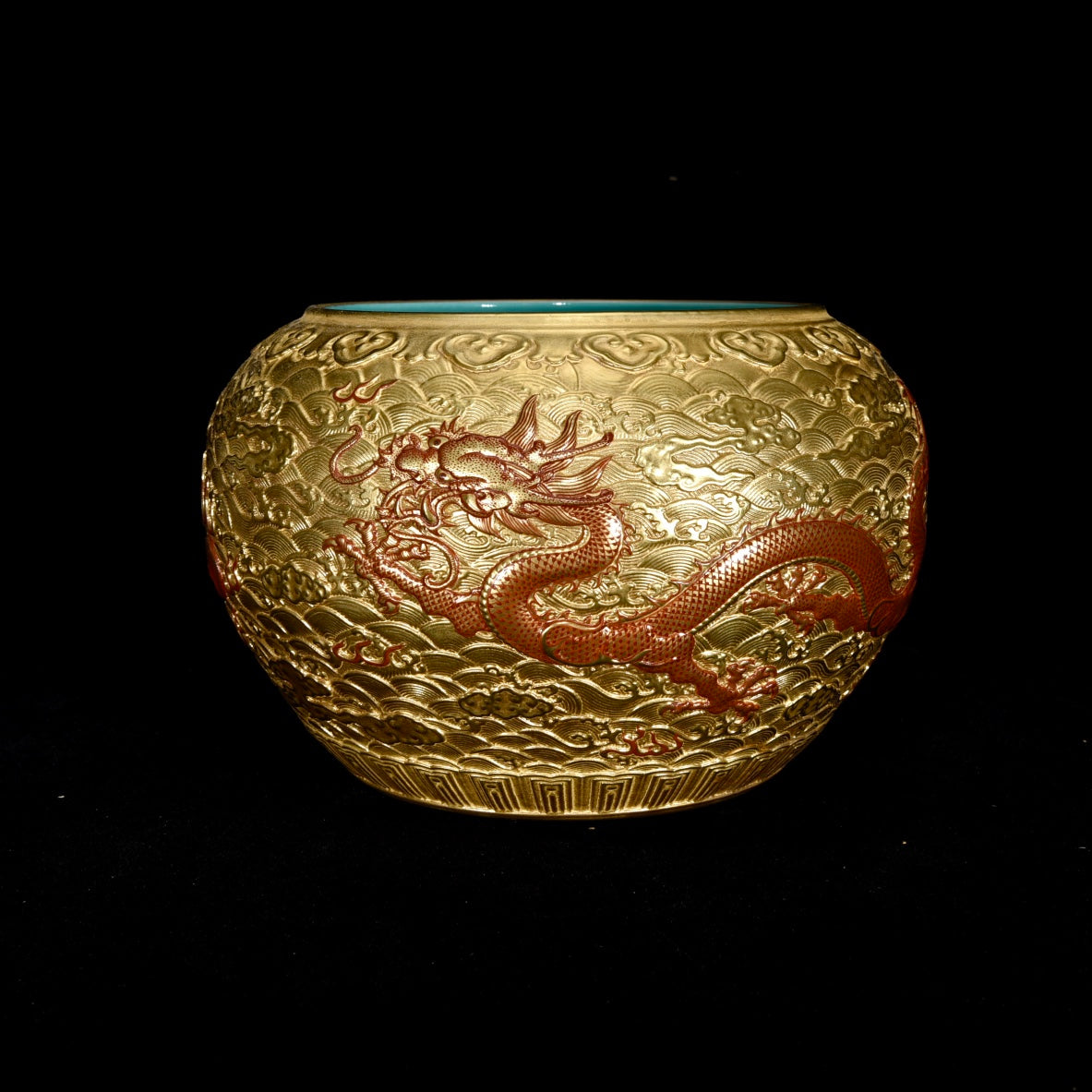 A0490 Chinese Gilt Gold Clouds Dragon Design Porcelain Brush Wsher