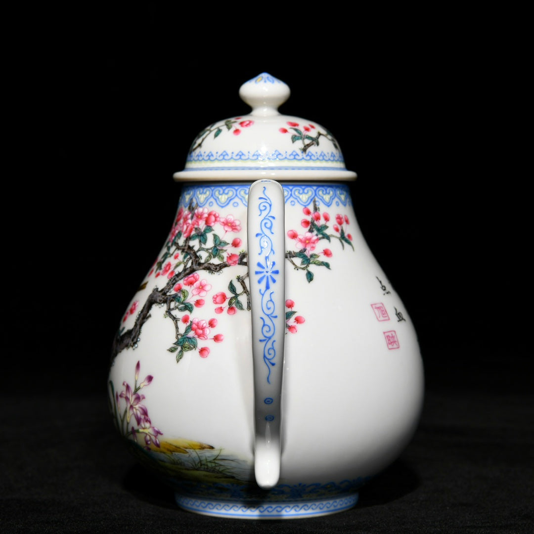 A0496 Chinese Famille Rose Flowers Bird Design Porcelain Teapot