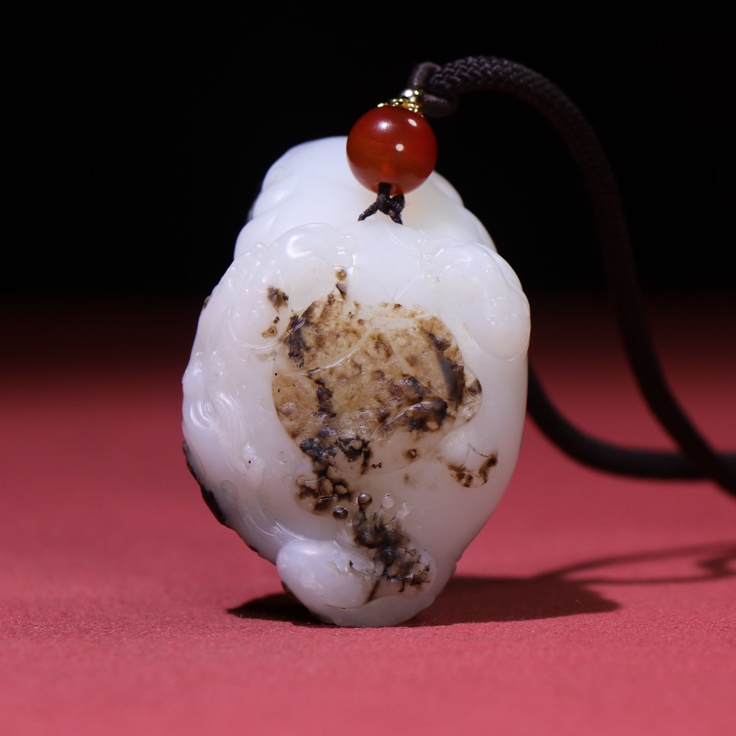 A0498 Superb Chinese Hetian Jade Hand Carved Fortune Toad Pendant/Statue