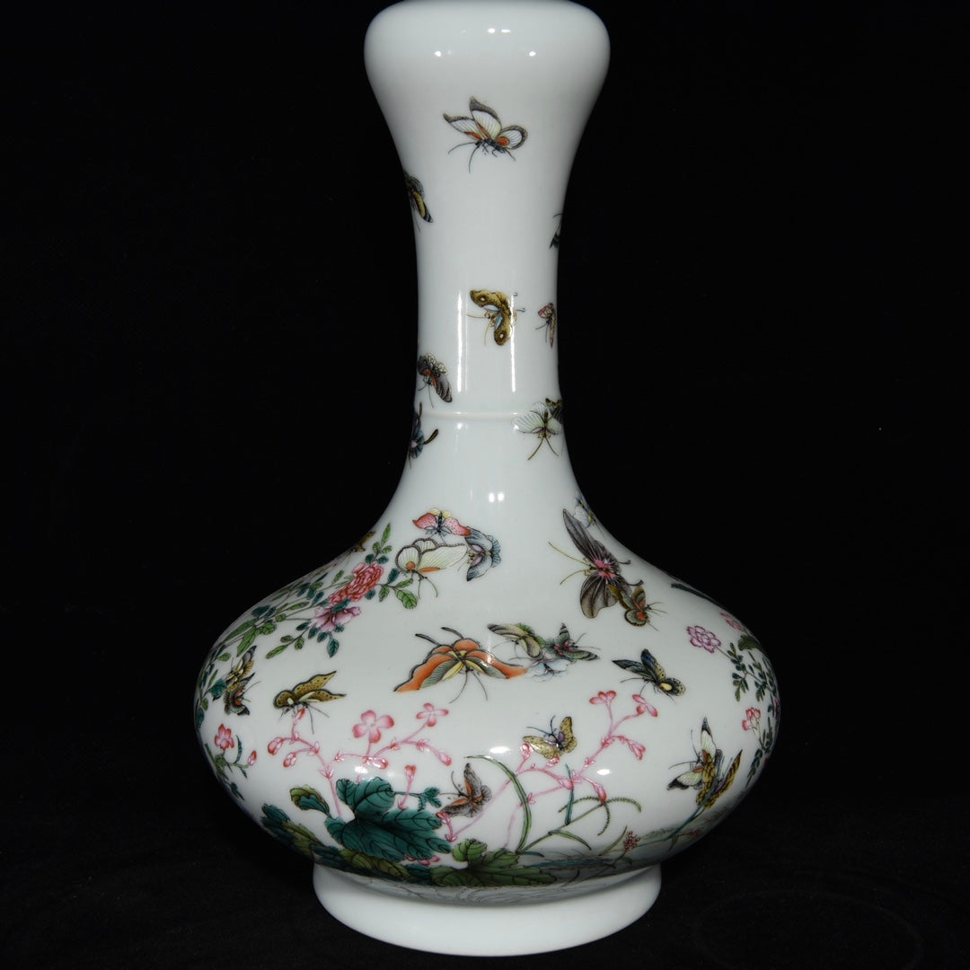 A0516 Chinese Famille Rose Flowers & Butterfly Design Porcelain Vase