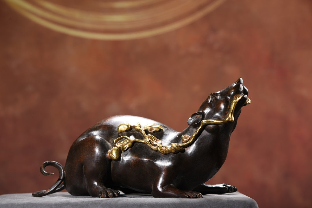 A0518 Vintage Chinese Gilt Gold Copper Fortune Mouse Statue