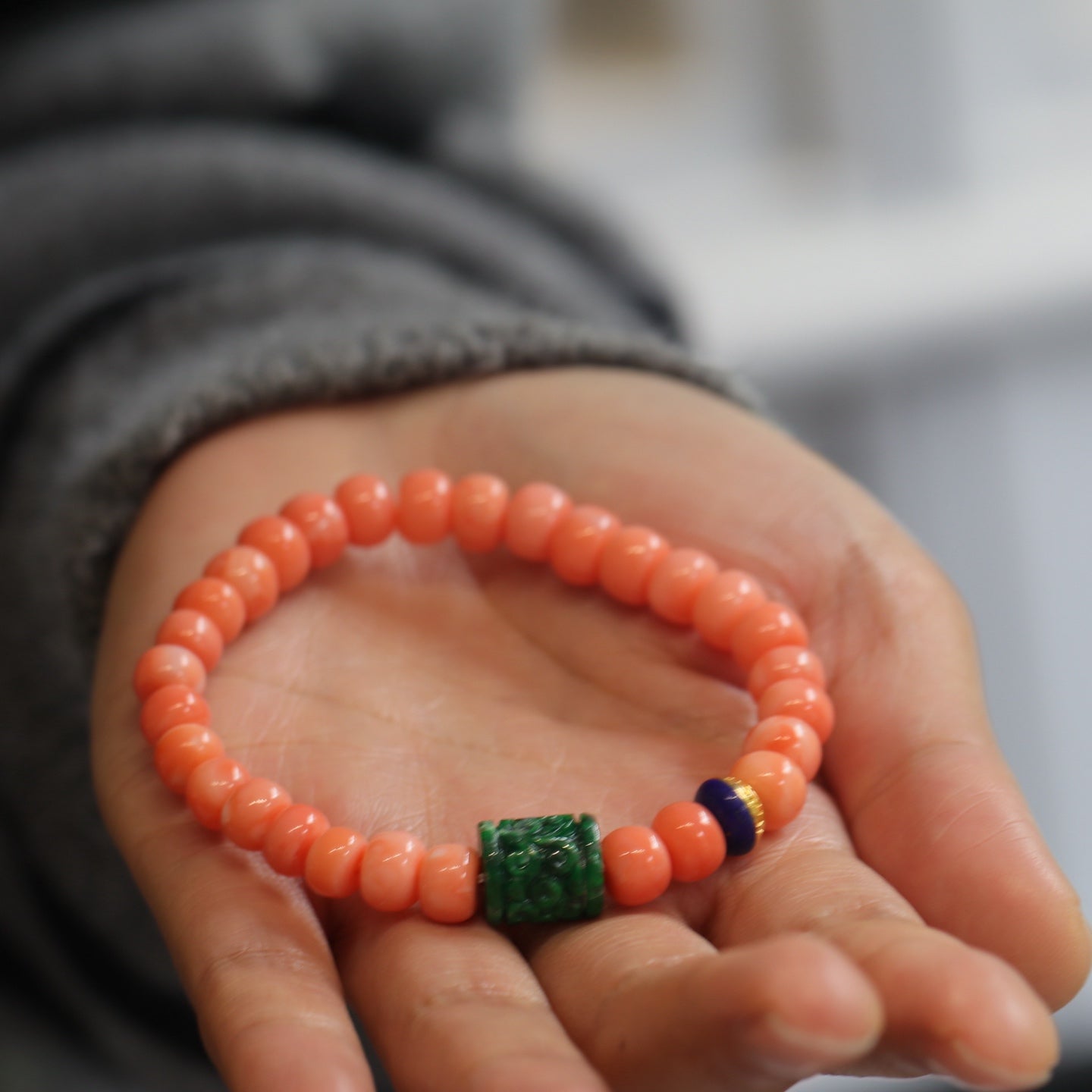 A0525 Beautiful Red Coral & Jadeite & Lapis Lazuli Beads Bracelet