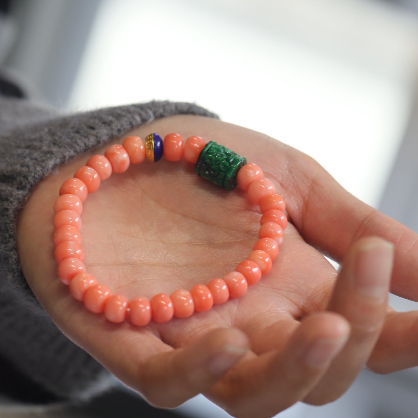 A0525 Beautiful Red Coral & Jadeite & Lapis Lazuli Beads Bracelet
