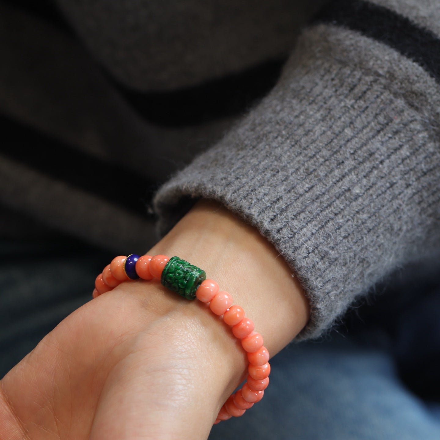 A0525 Beautiful Red Coral & Jadeite & Lapis Lazuli Beads Bracelet
