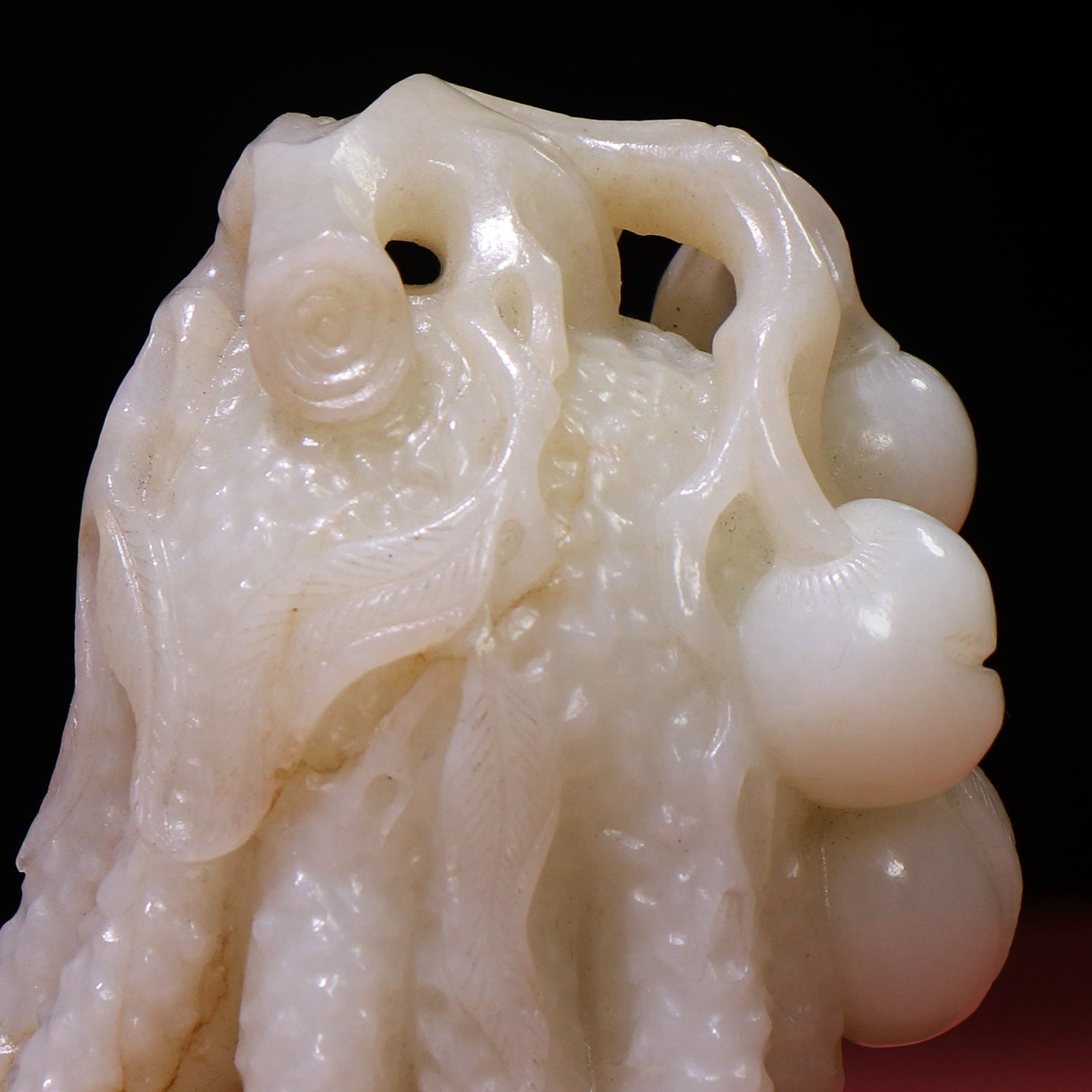 A0526 Superb Old Chinese Hetian Jade Hand Carved Chayote Statue