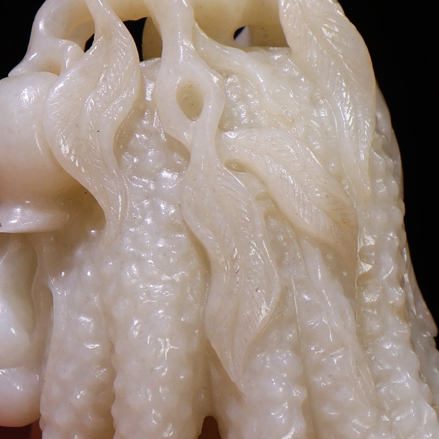 A0526 Superb Old Chinese Hetian Jade Hand Carved Chayote Statue