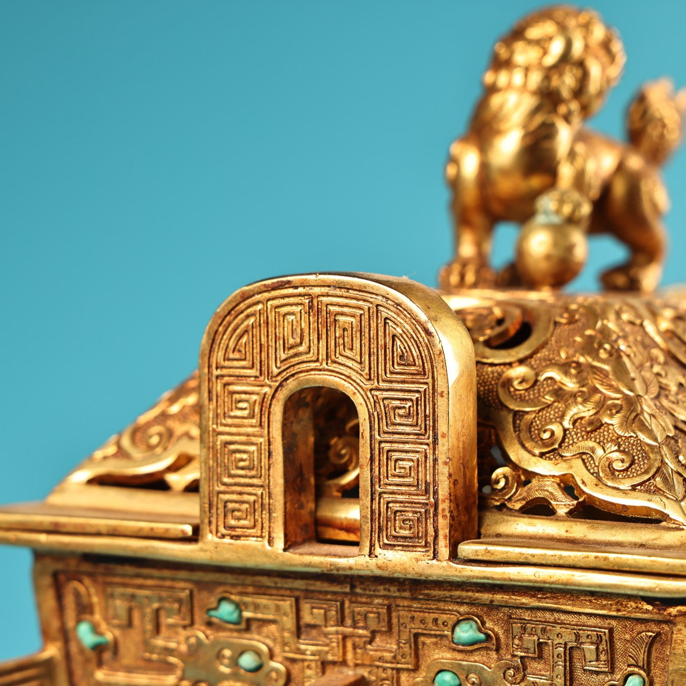 A0529 Chinese Gilt Gold Copper Inlay Turquoise Double Ears Incense Burner - Ding