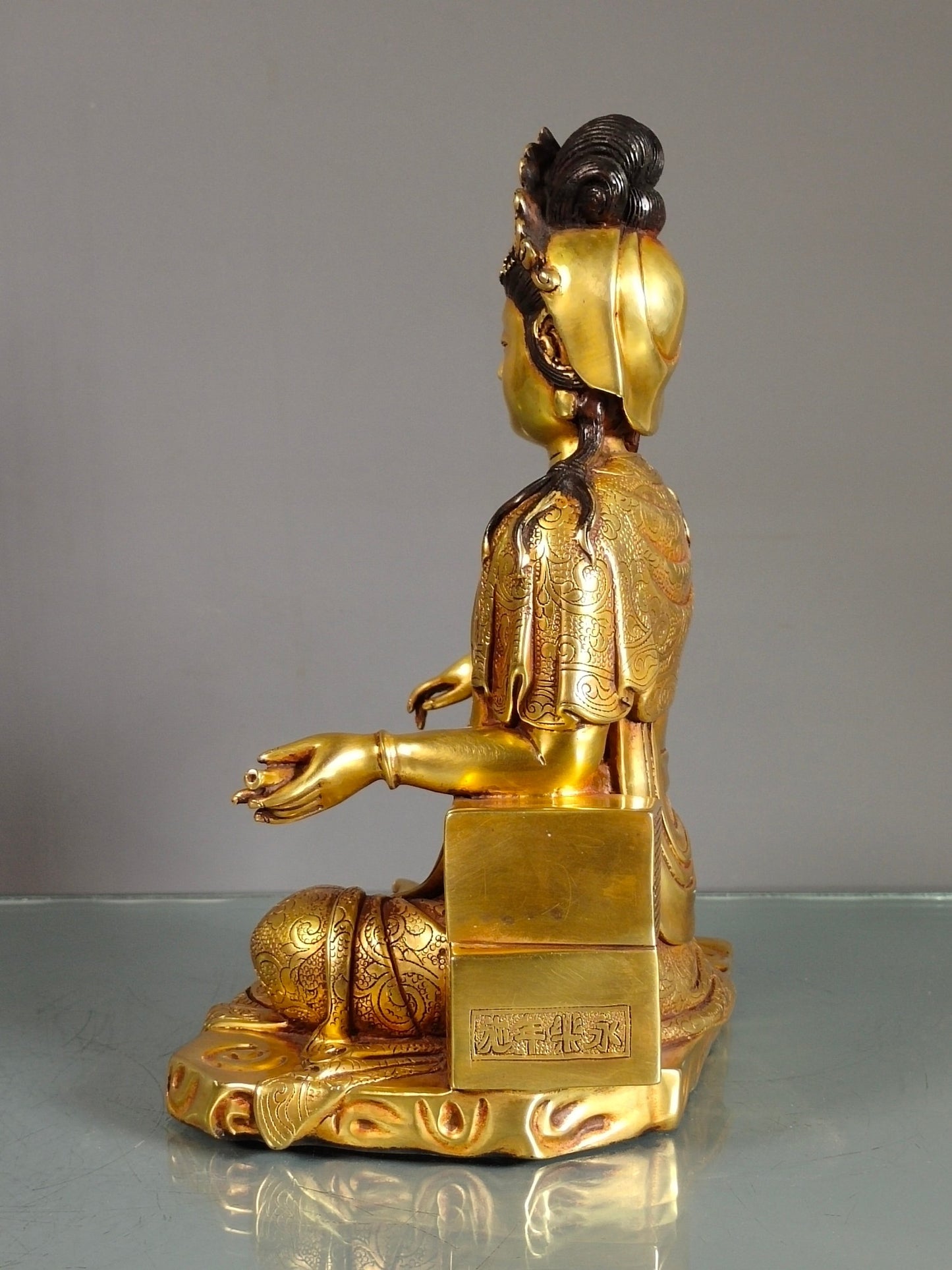A0531 Superb Vintage Chinese Gilt Gold Copper Kwan-yin Statue